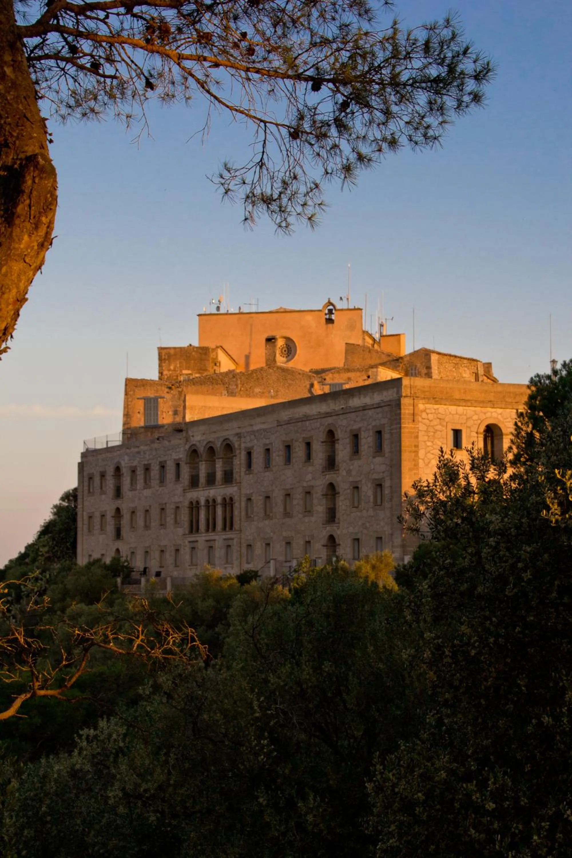 Property building in Petit Hotel Hostatgeria Sant Salvador