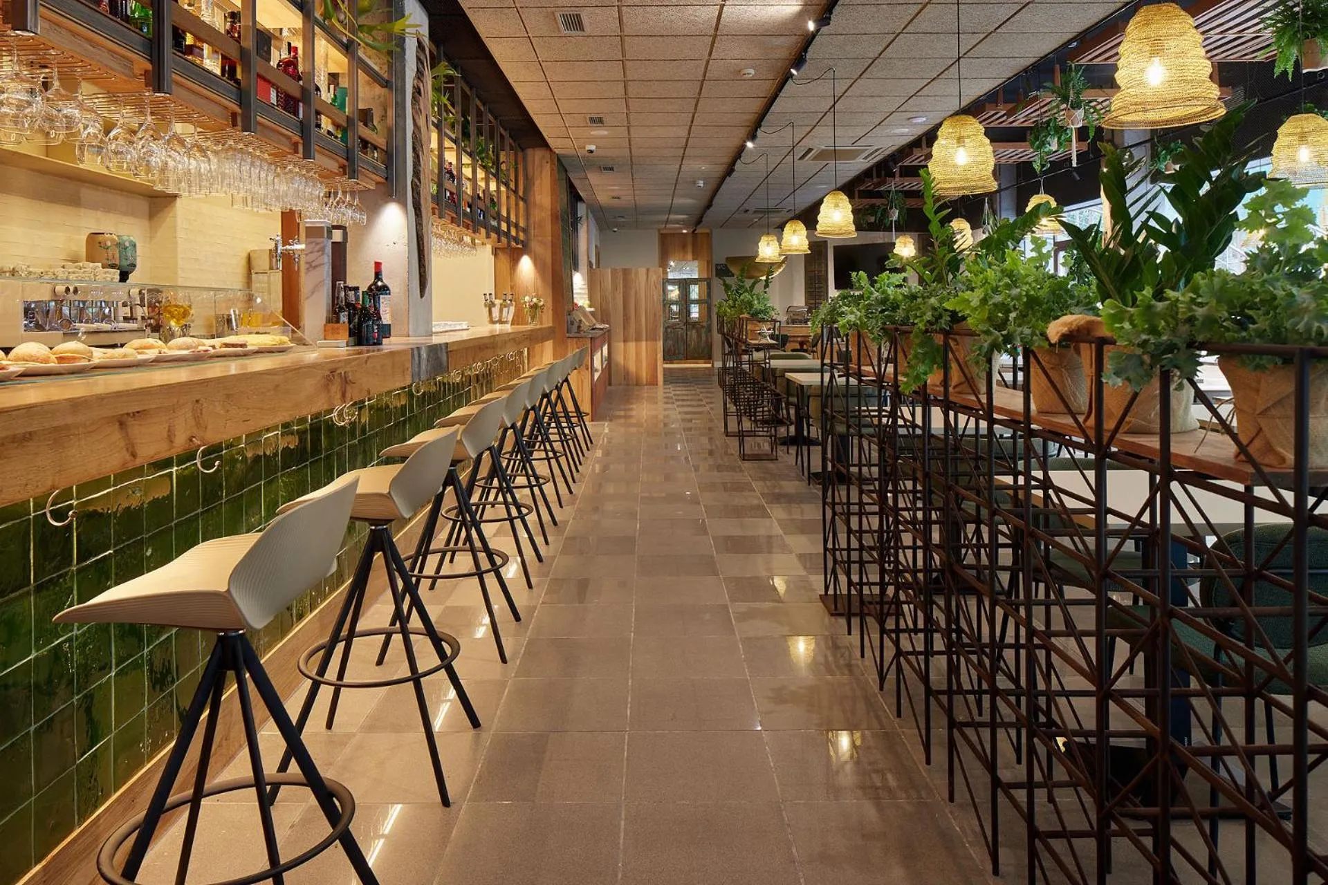 Restaurant/places to eat in Hotel Sukha