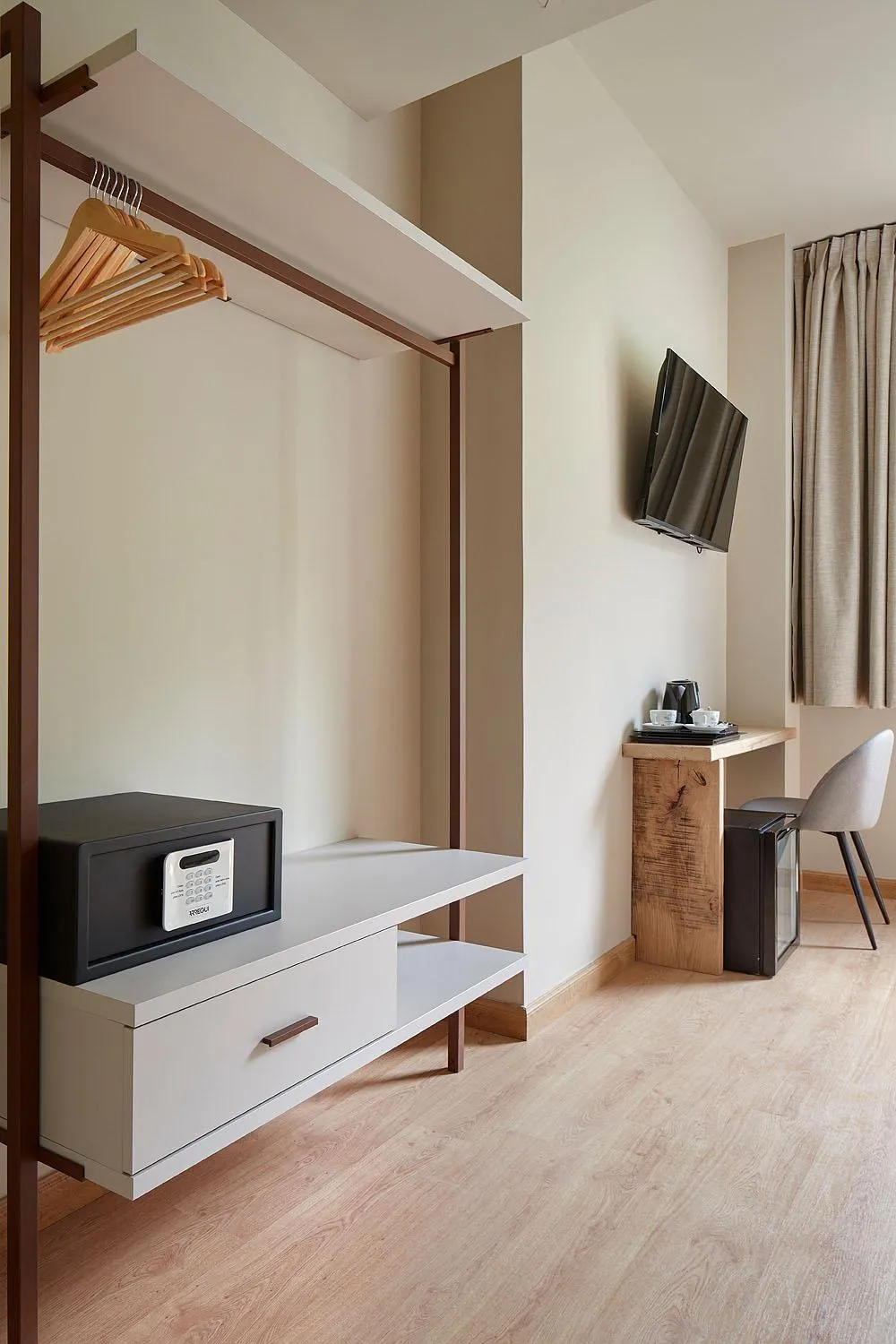 wardrobe in Hotel Sukha