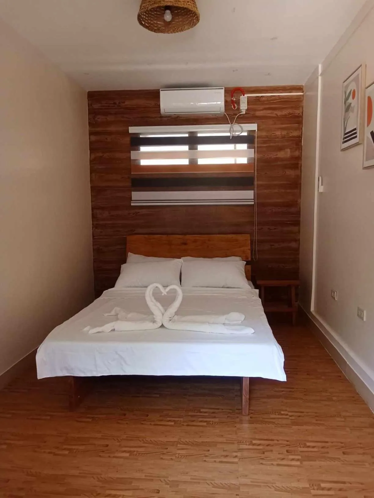 Bed in Camote's Lake Retreat