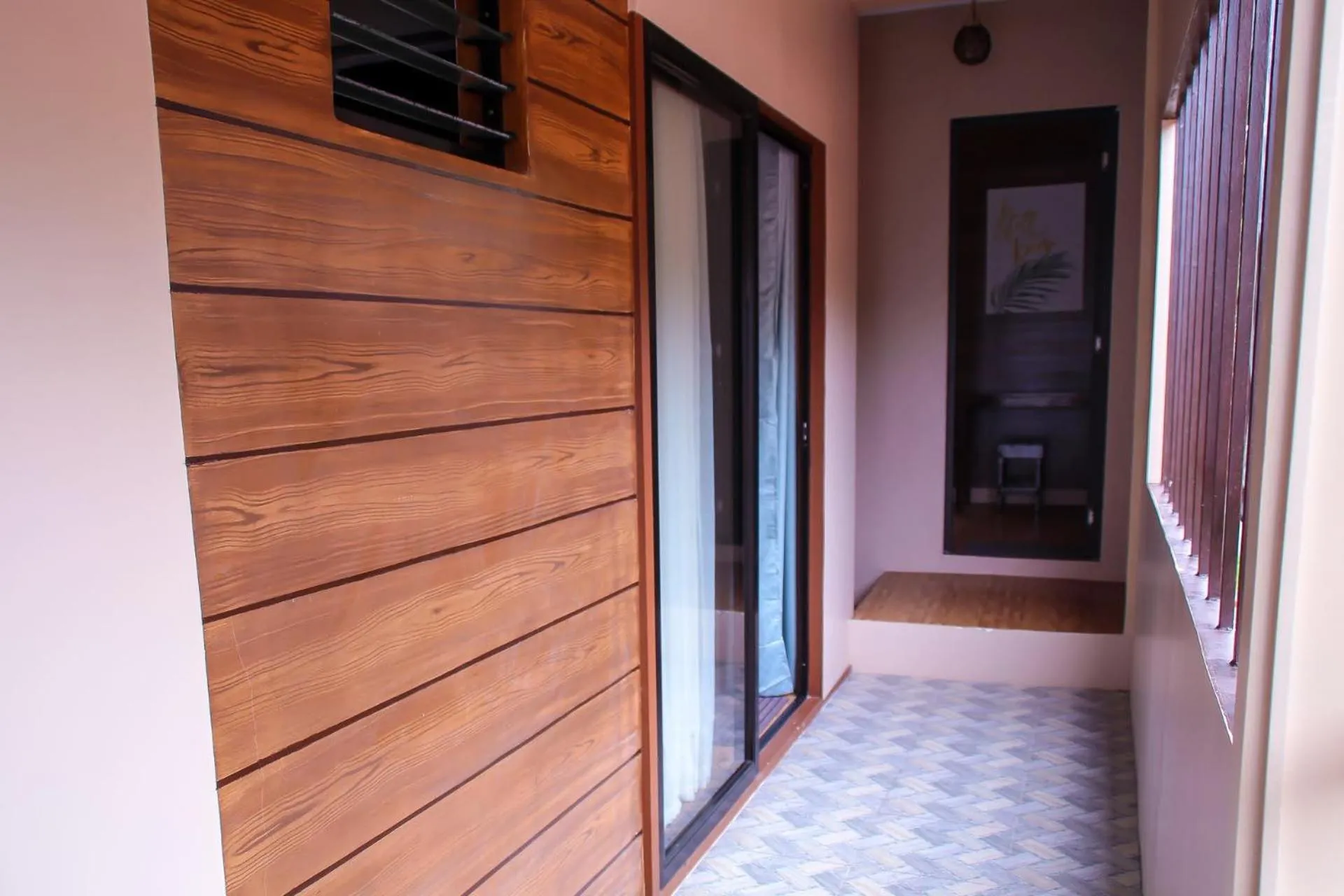 Camote's Lake Retreat