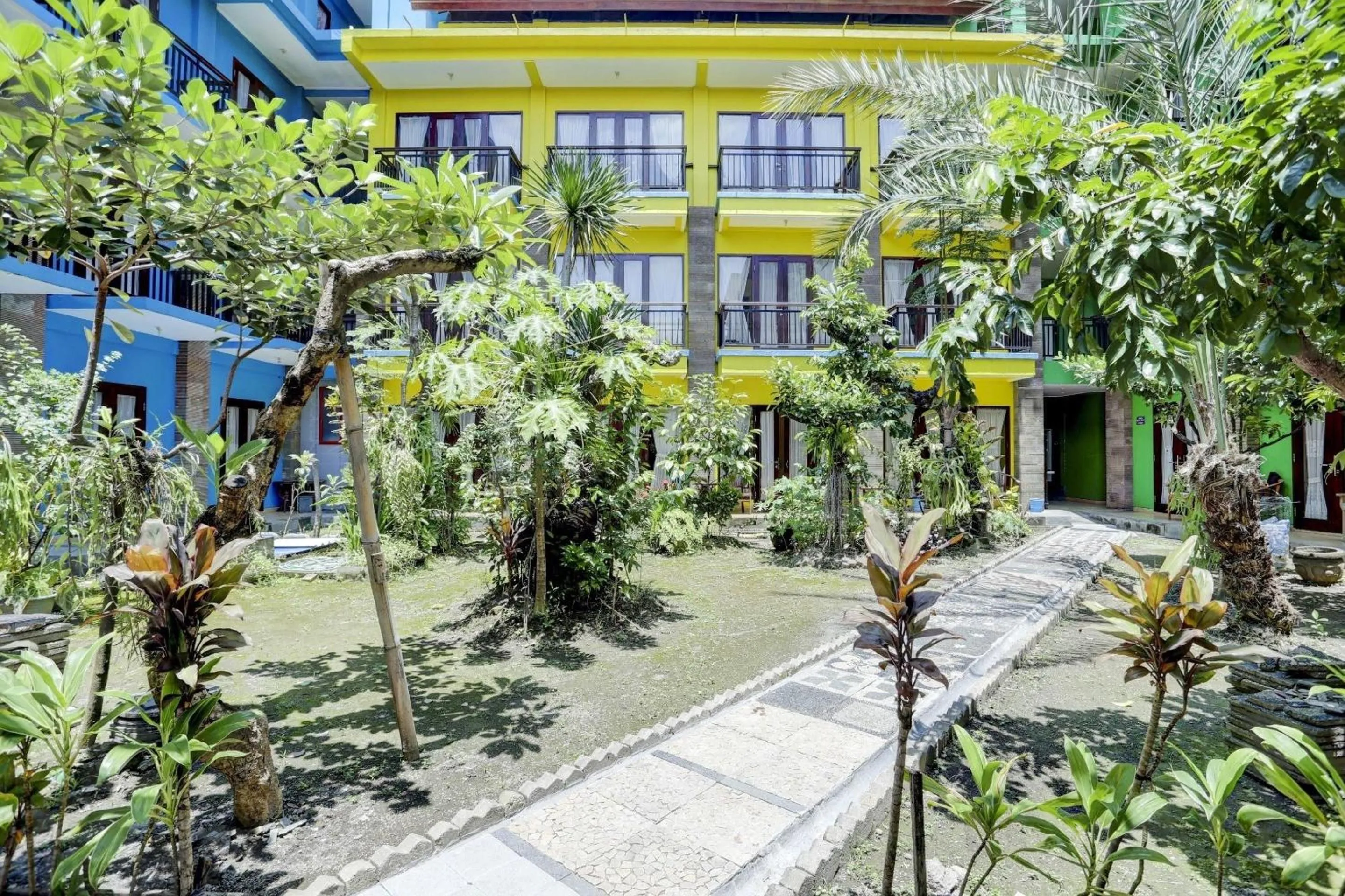 Facade/entrance in Hotel O Damai