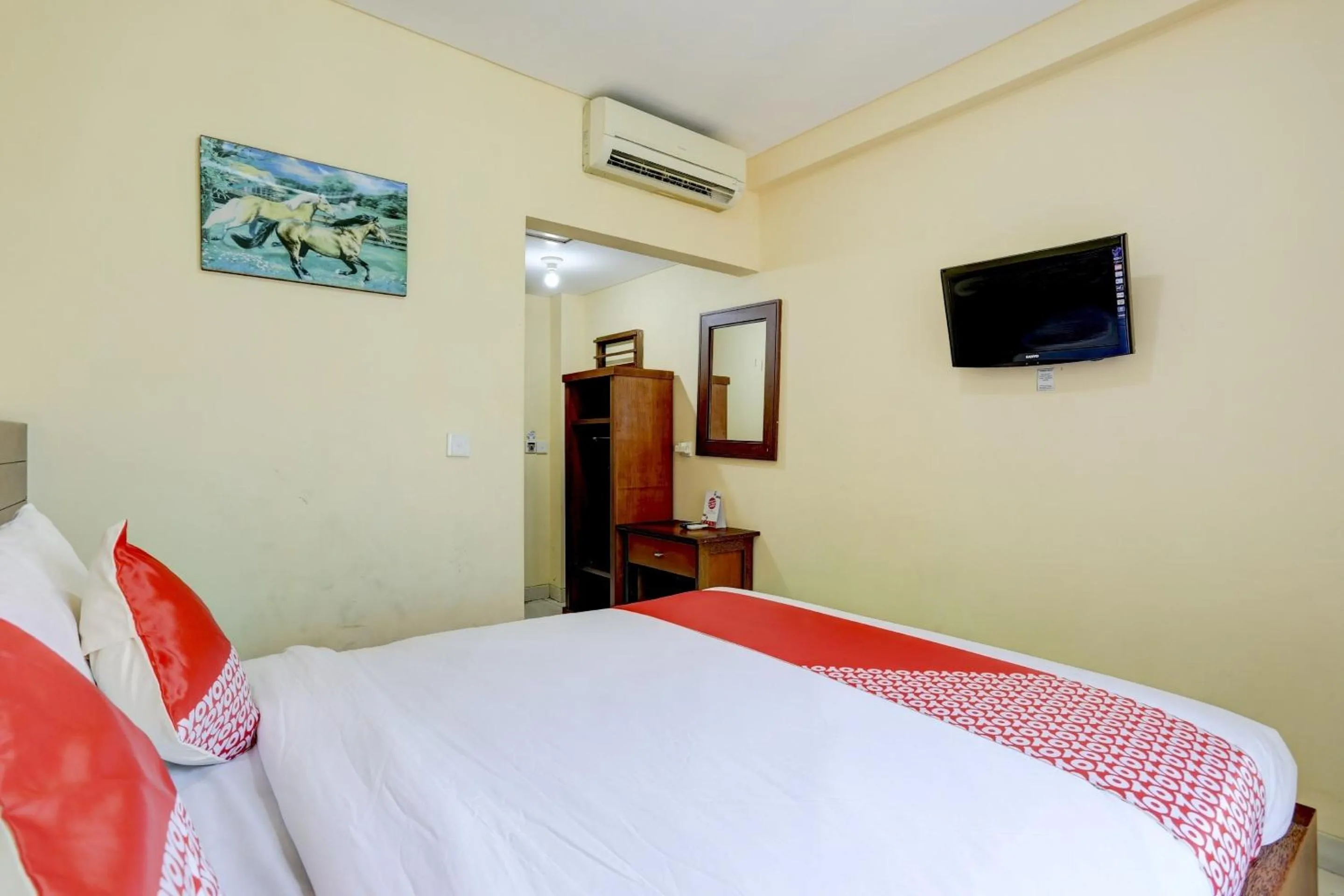 Bedroom in Hotel O Damai