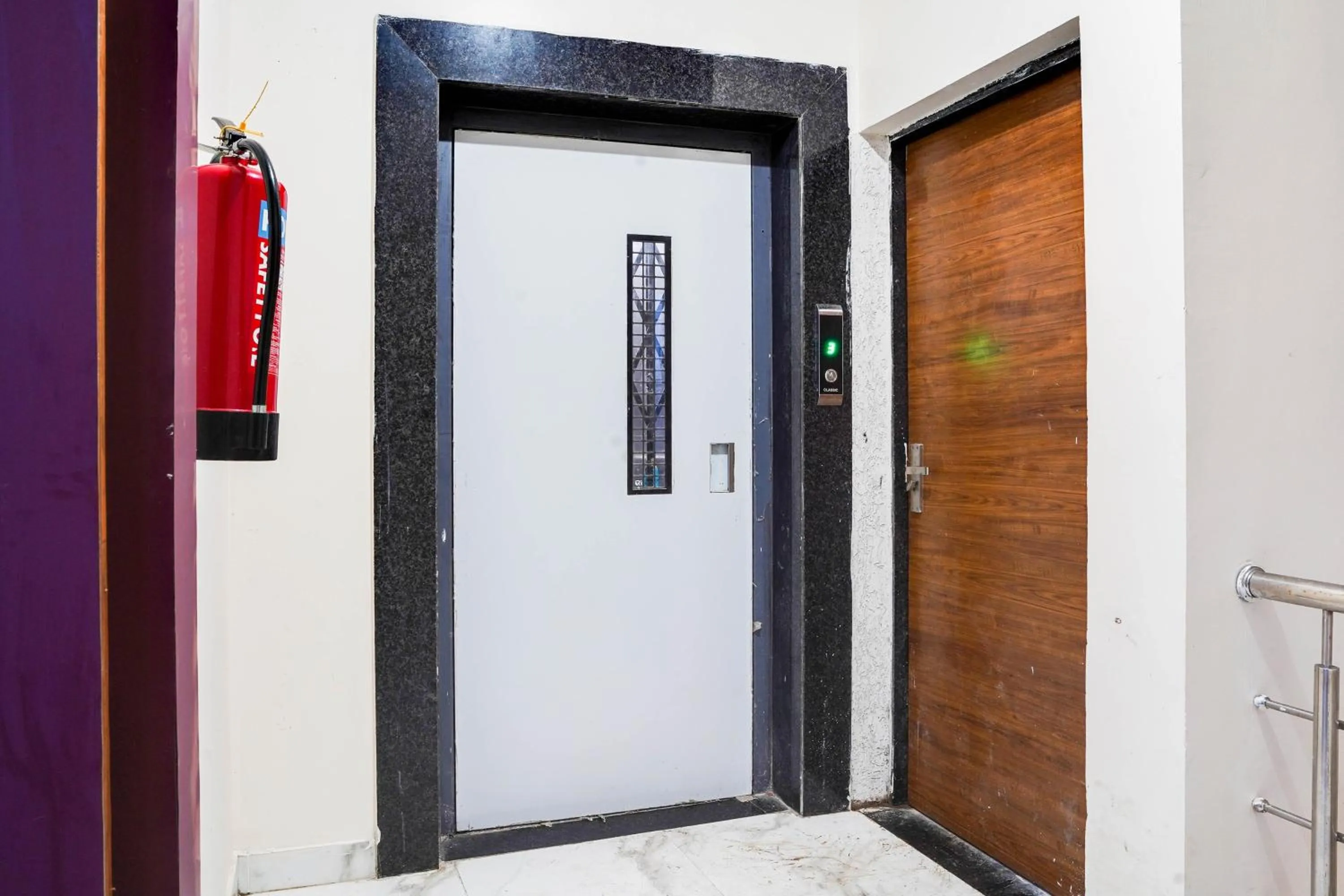 Lobby or reception in Super HOTEL O ANJANEY PALACE