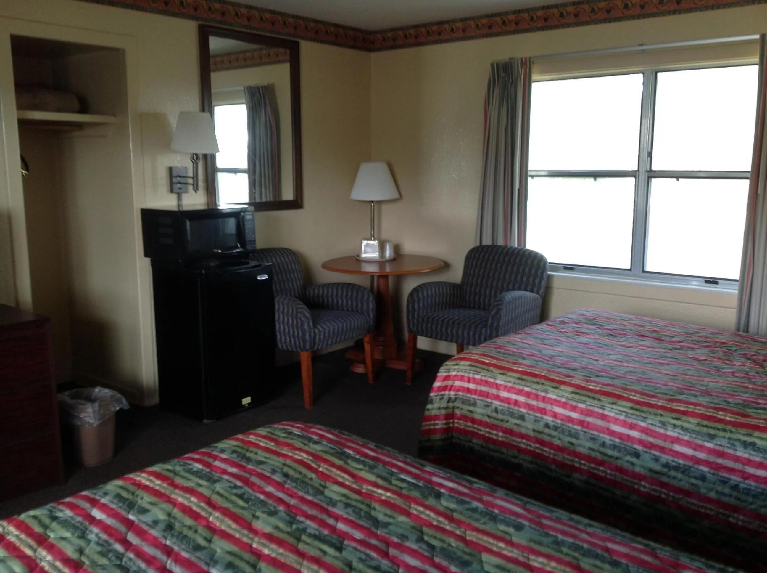 Bedroom in The Suwannee Gables Motel & Marina