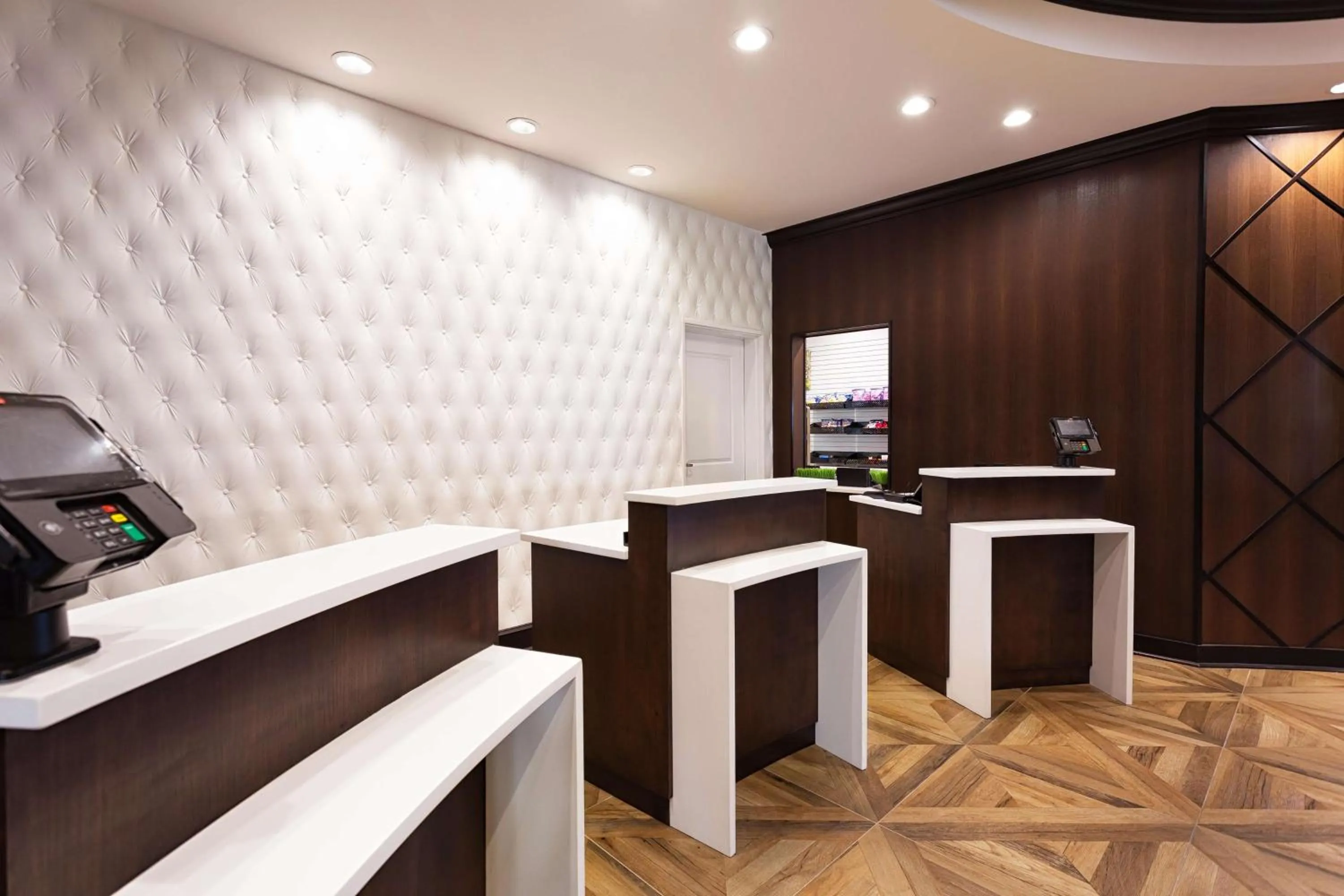 Lobby or reception in DoubleTree by Hilton Charleston Mount Pleasant