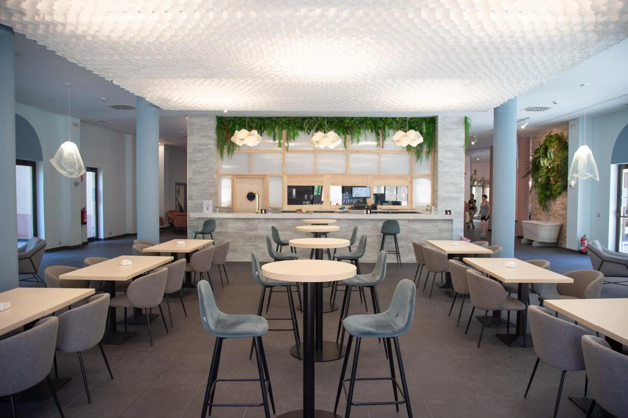 Lounge or bar in Hotel Real Balneario Carlos III