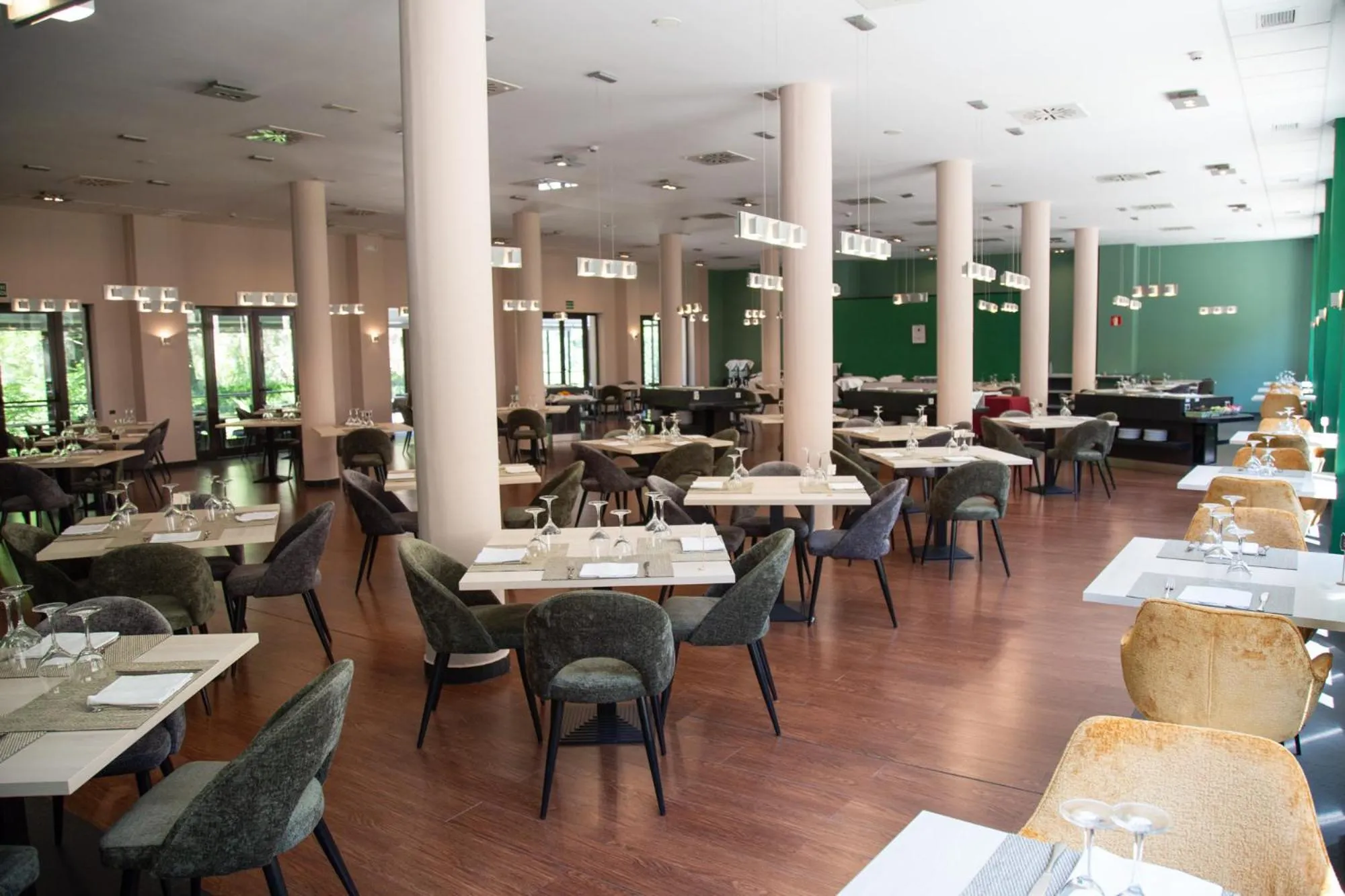 Restaurant/places to eat in Hotel Real Balneario Carlos III