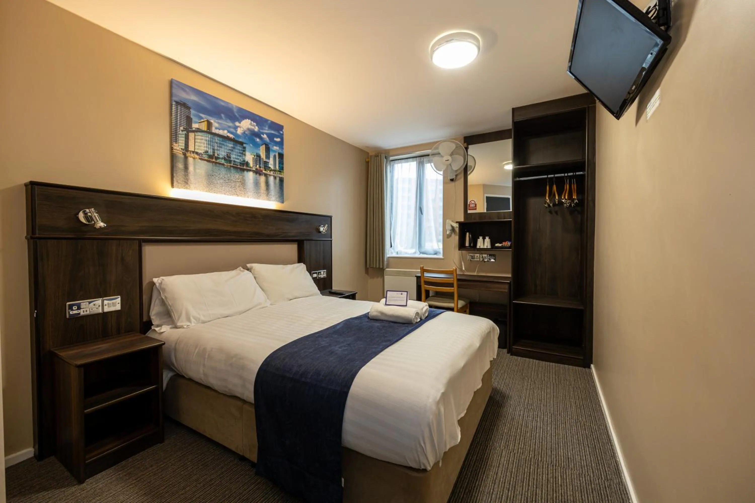 Bedroom, Bed in Stay Inn Manchester