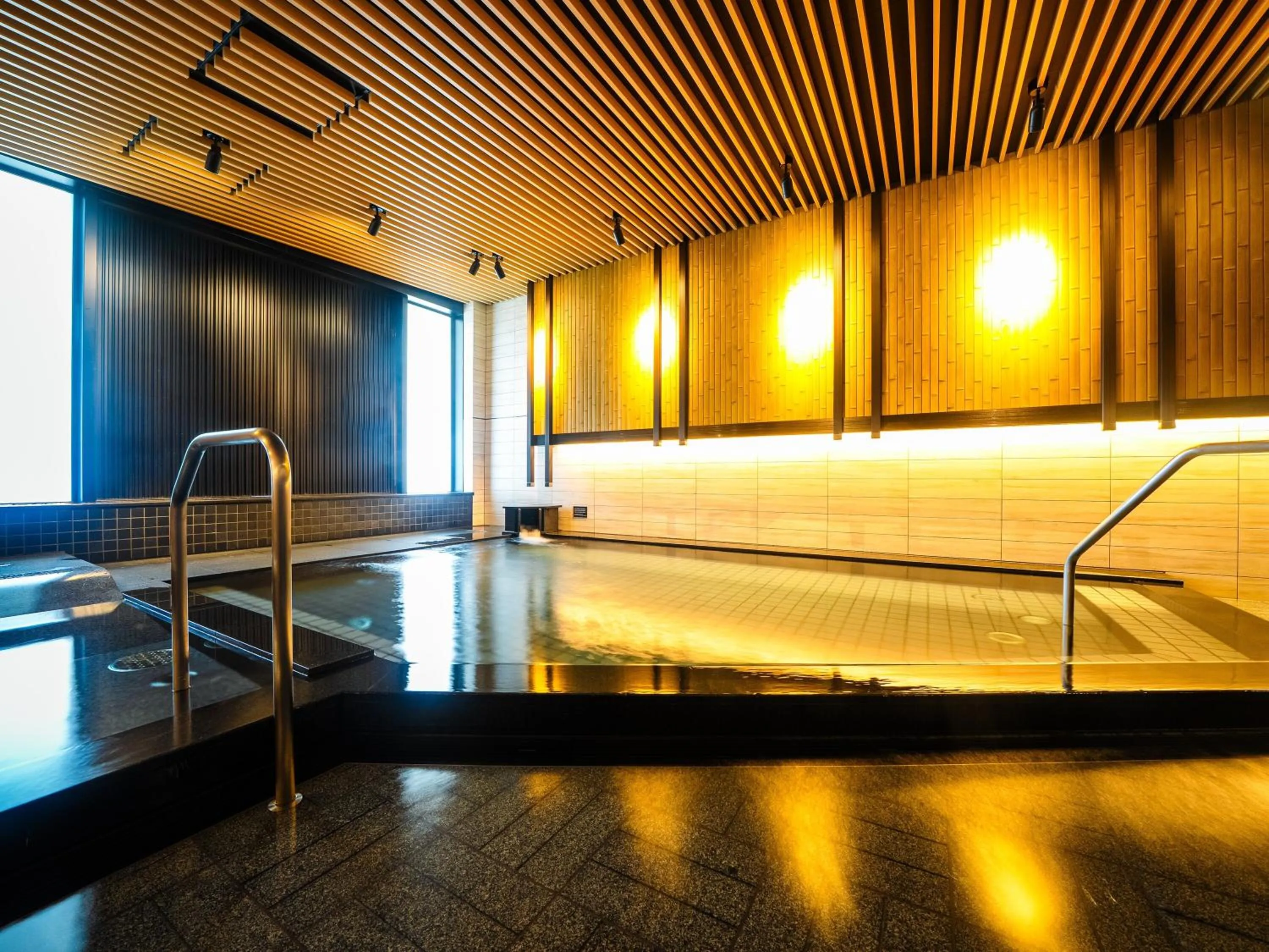 Hot Tub in APA Hotel & Resort Osaka Namba Ekimae Tower