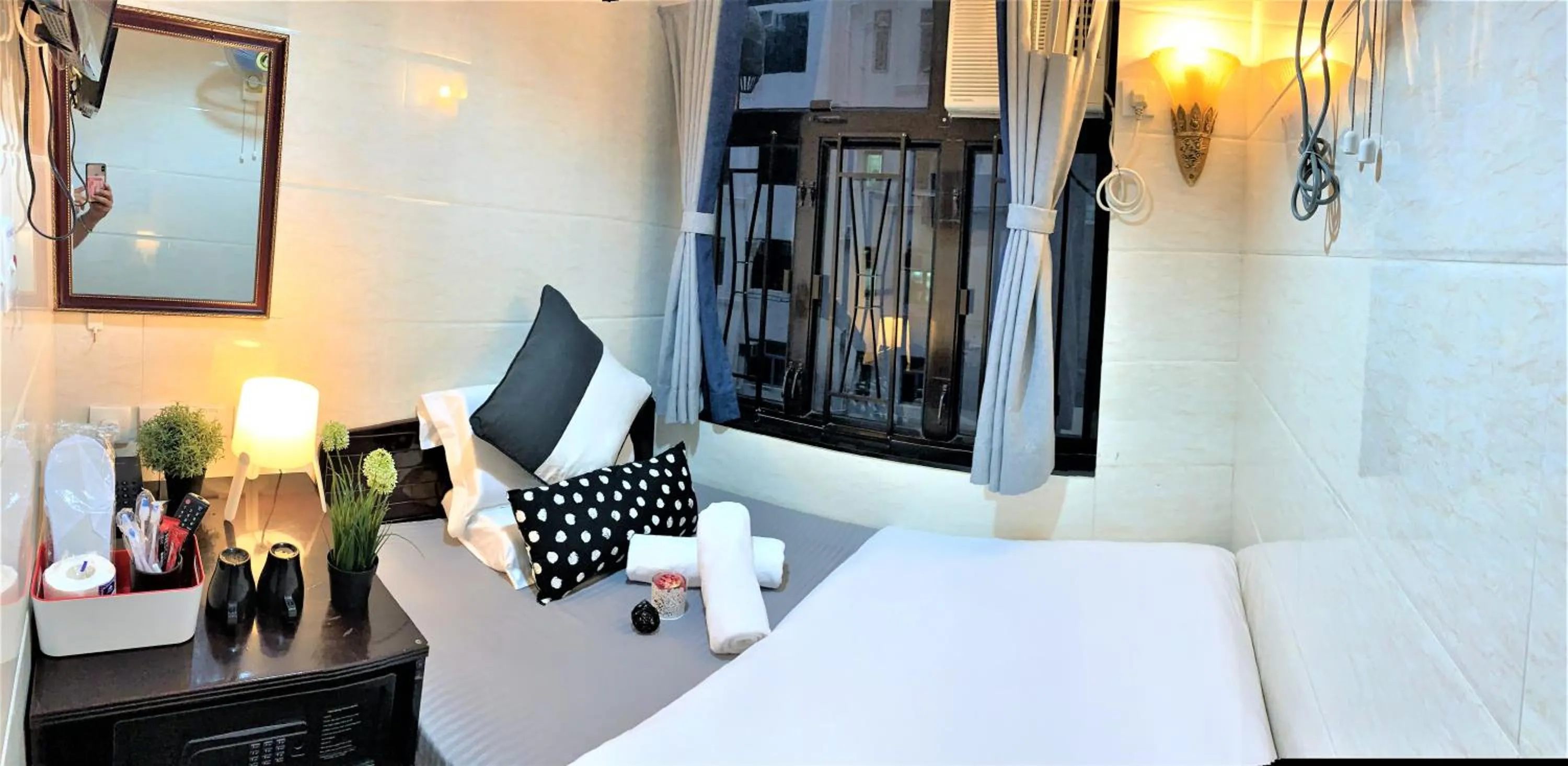 Bed in Sydney Hostel