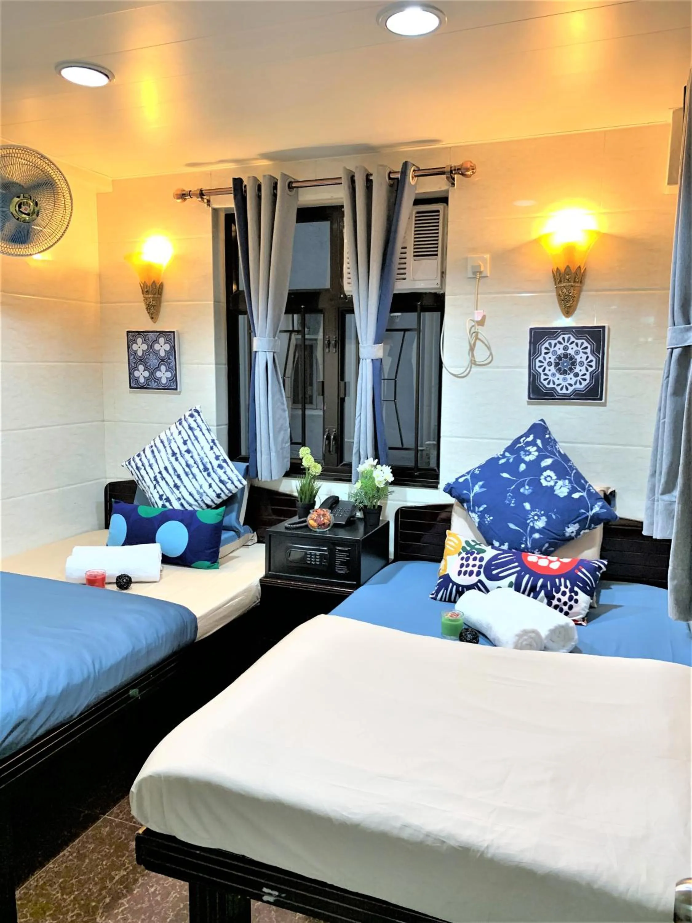 Bed in Sydney Hostel