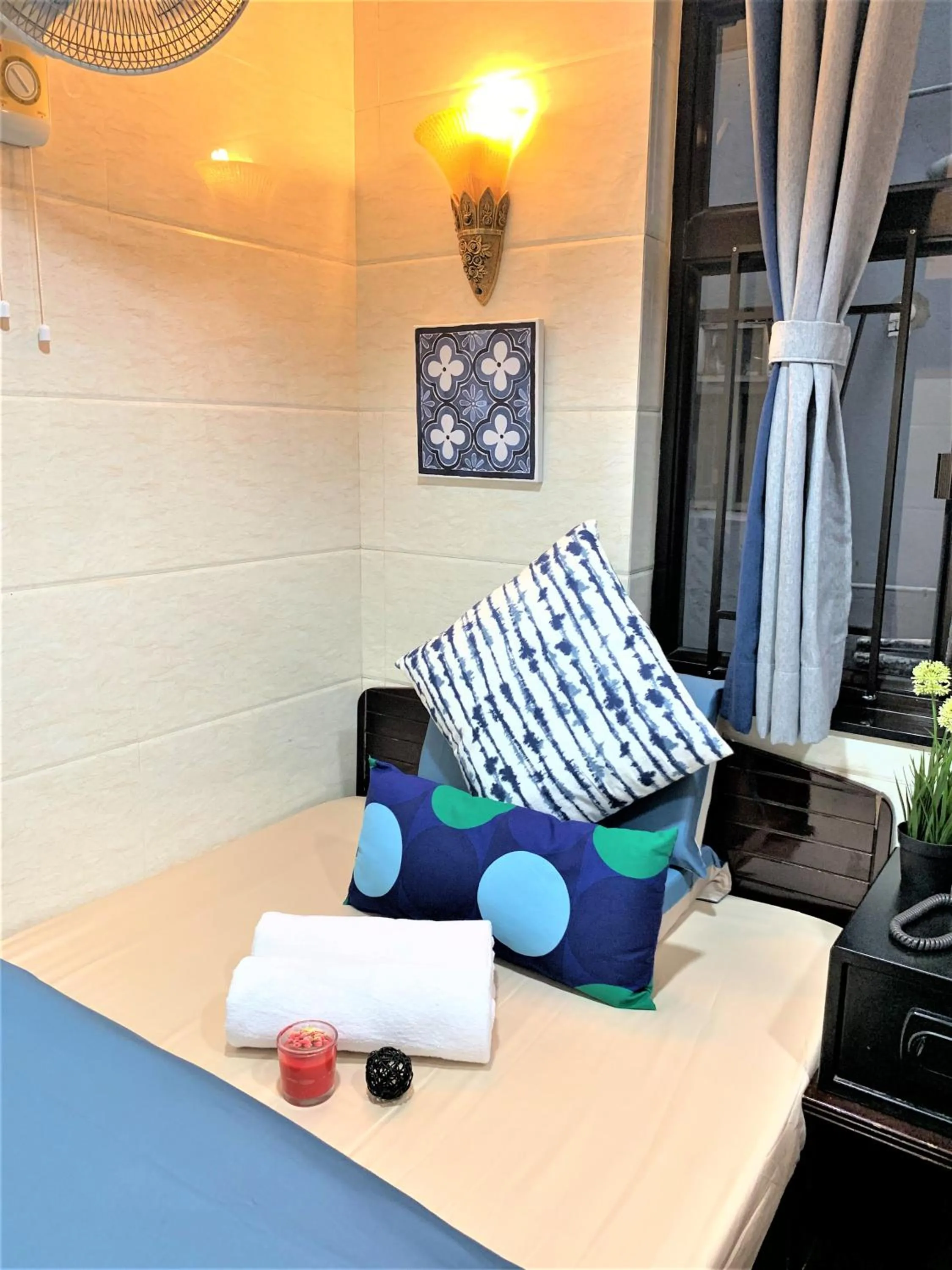 Bed in Sydney Hostel