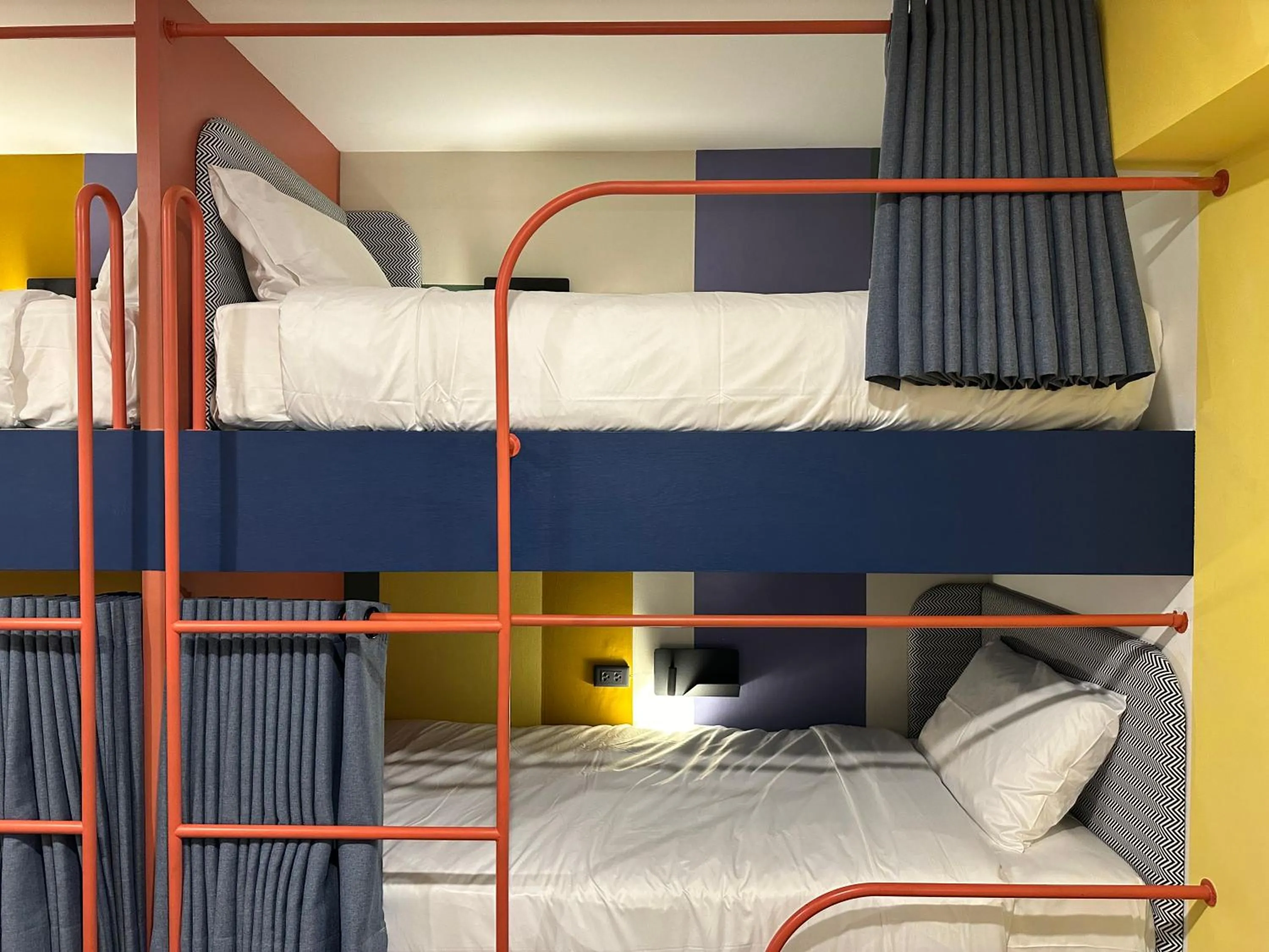 bunk bed, Bed in Parcel Hotel Bangkok