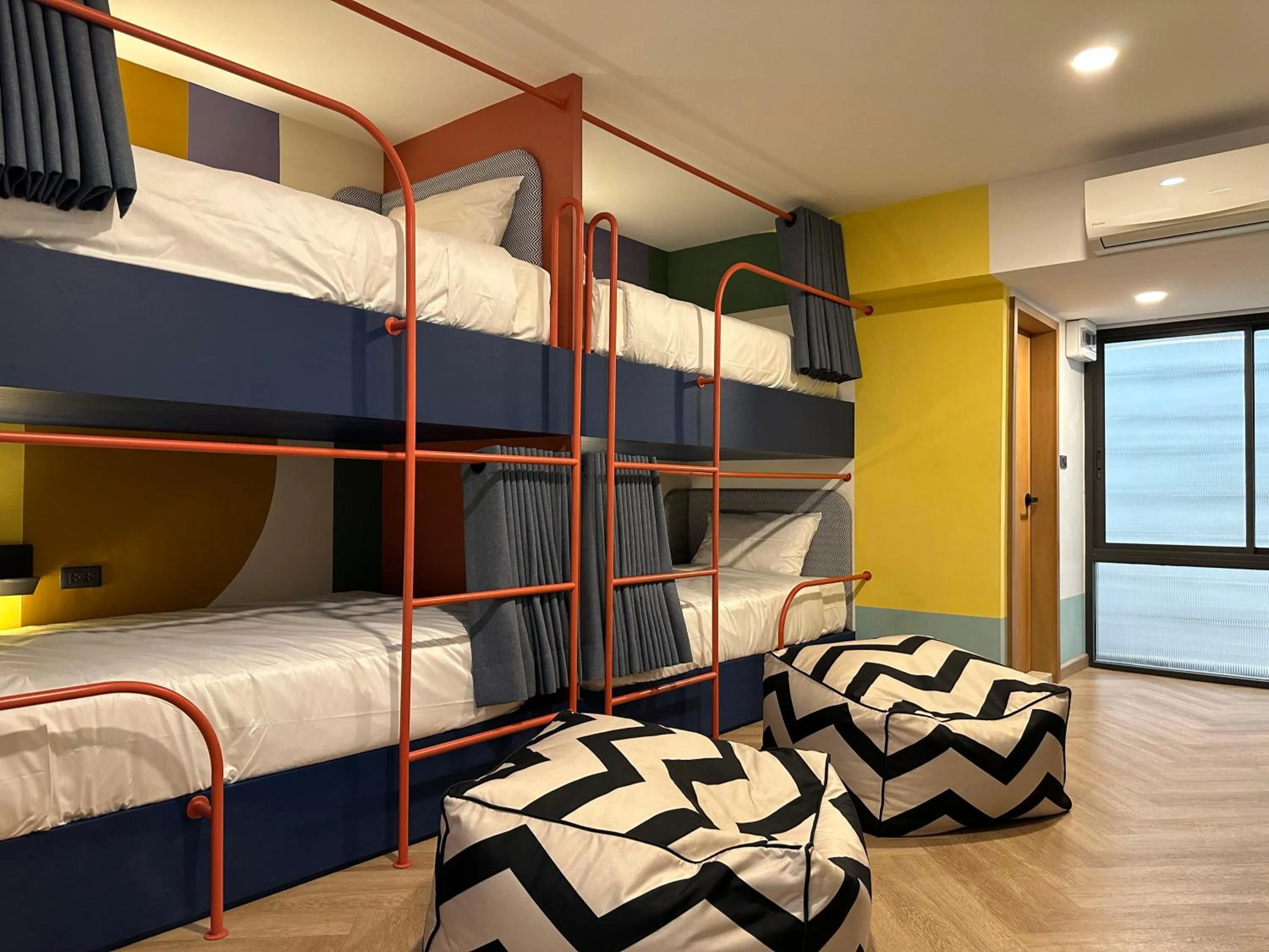 bunk bed, Bed in Parcel Hotel Bangkok