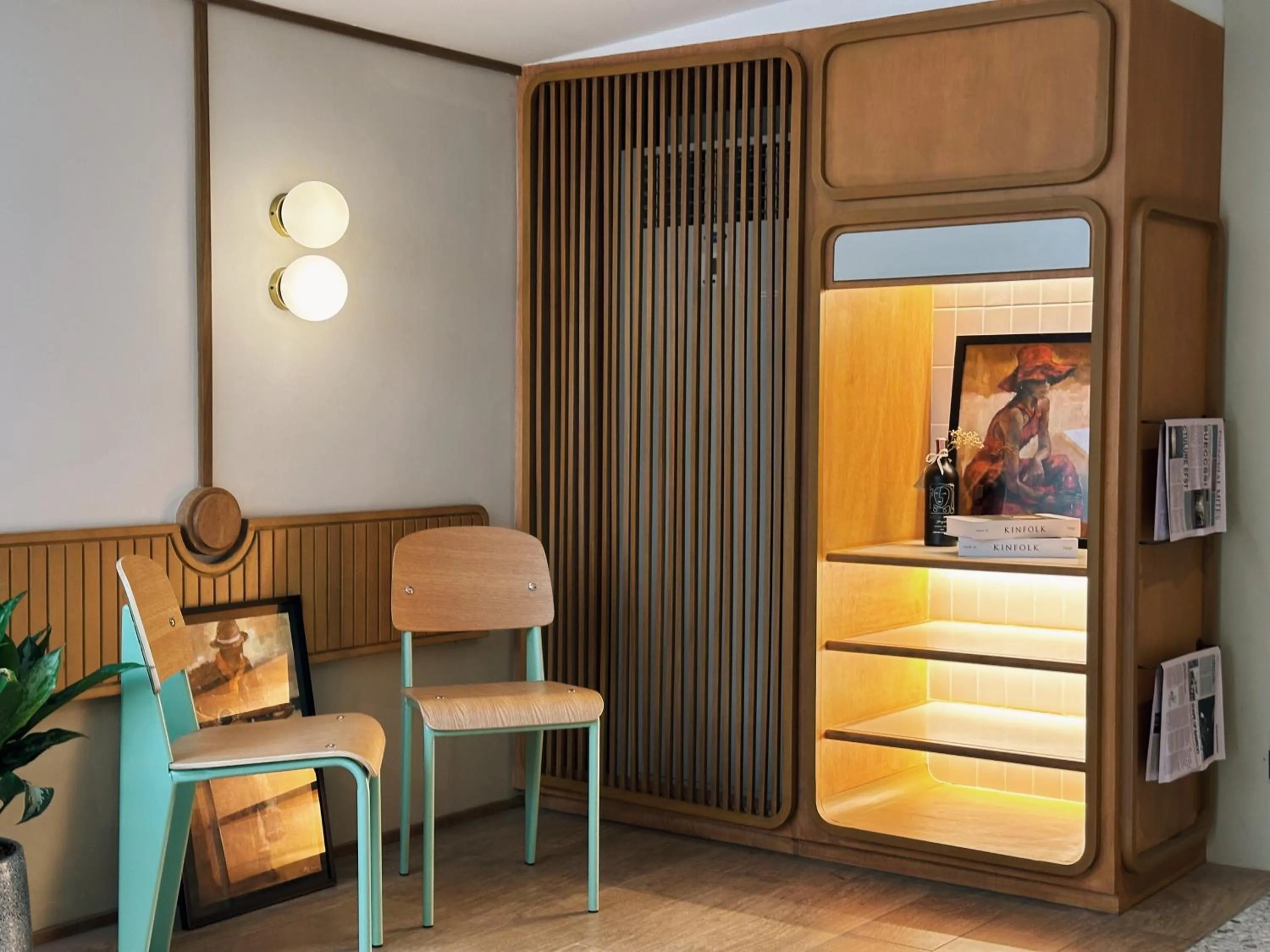 Communal lounge/ TV room in Parcel Hotel Bangkok