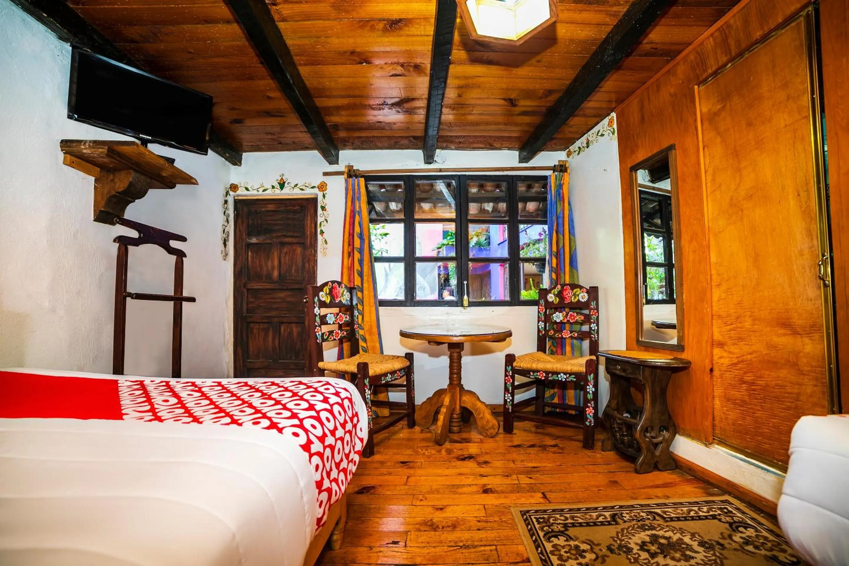 Bedroom, Bed in OYO Hotel El Mineral, Tlalpujahua