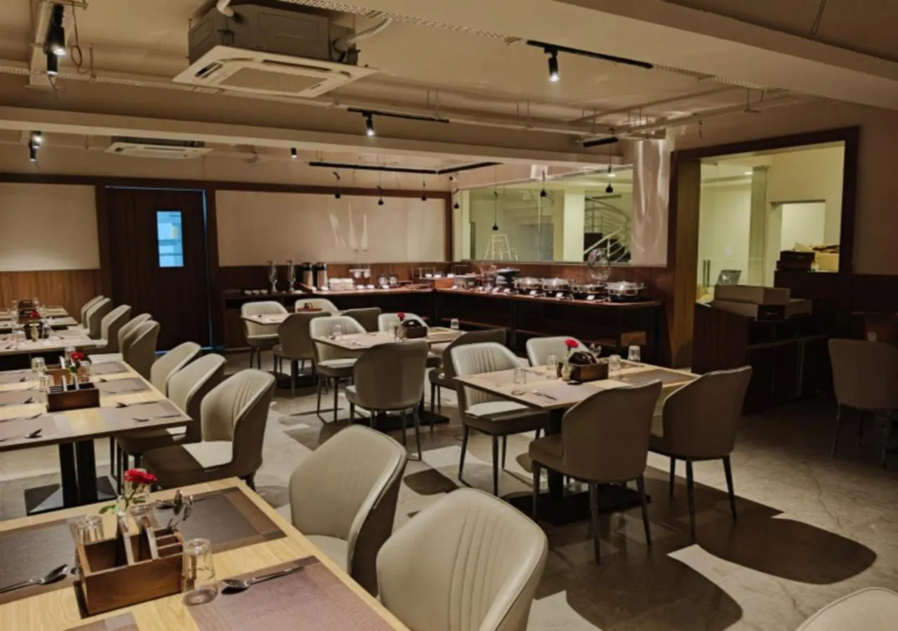 Restaurant/places to eat in Zip by Spree Hotels Shirdi - Walkable Distance from Sai Baba Temple