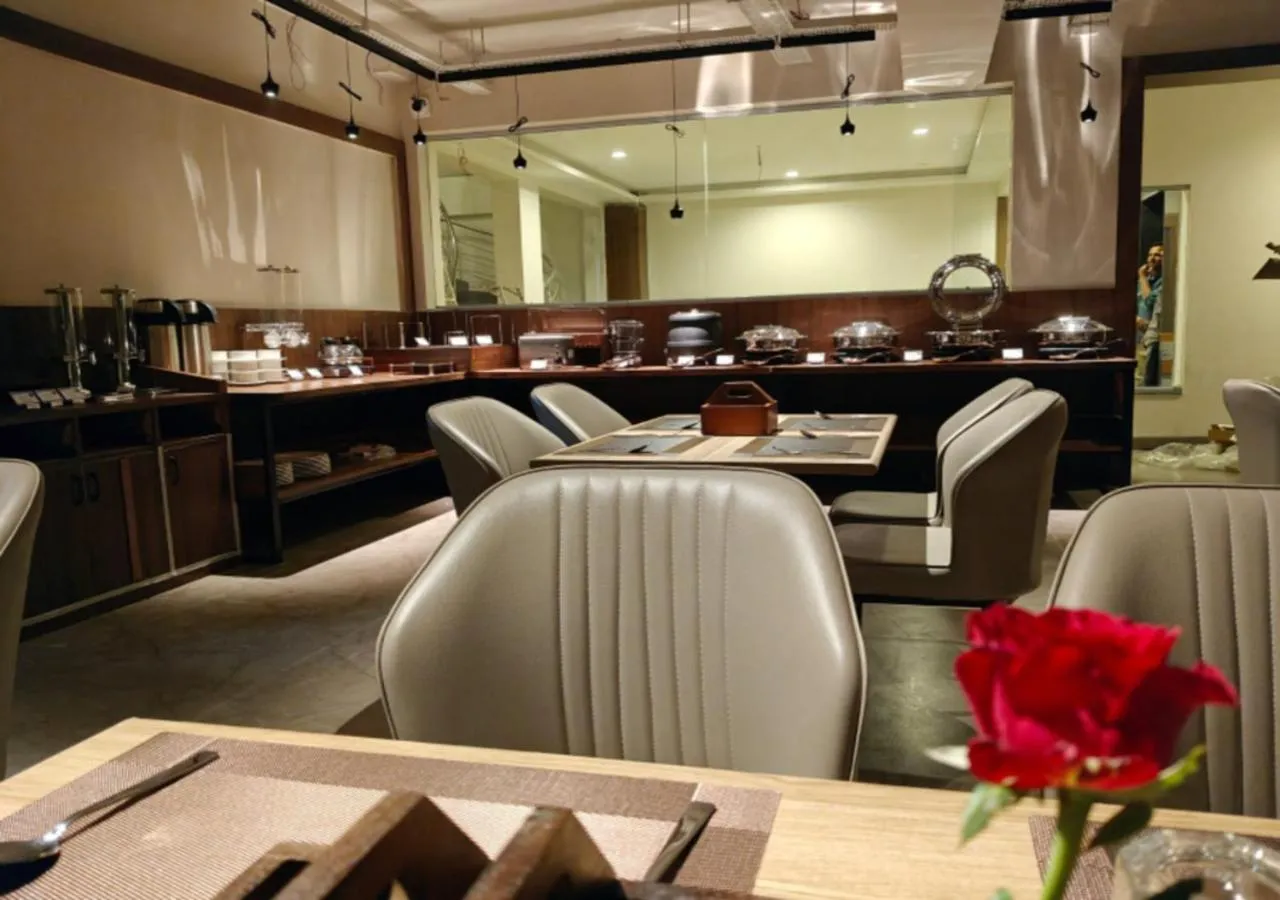 Restaurant/places to eat in Zip by Spree Hotels Shirdi - Walkable Distance from Sai Baba Temple