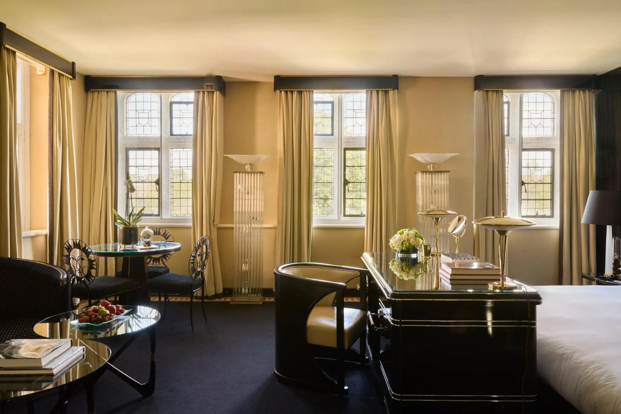 Bedroom, Bed in Milestone Hotel Kensington