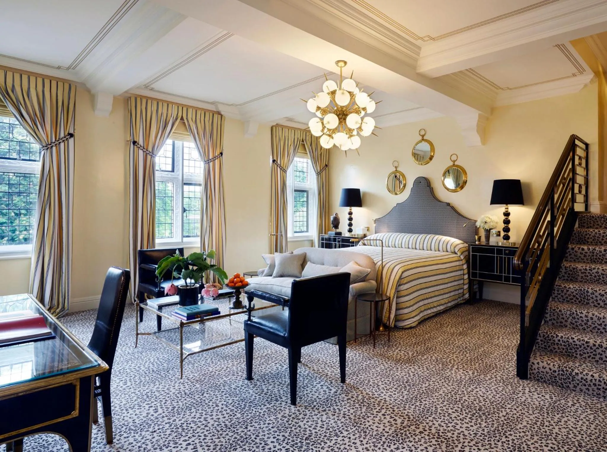 Bedroom, Bed in Milestone Hotel Kensington