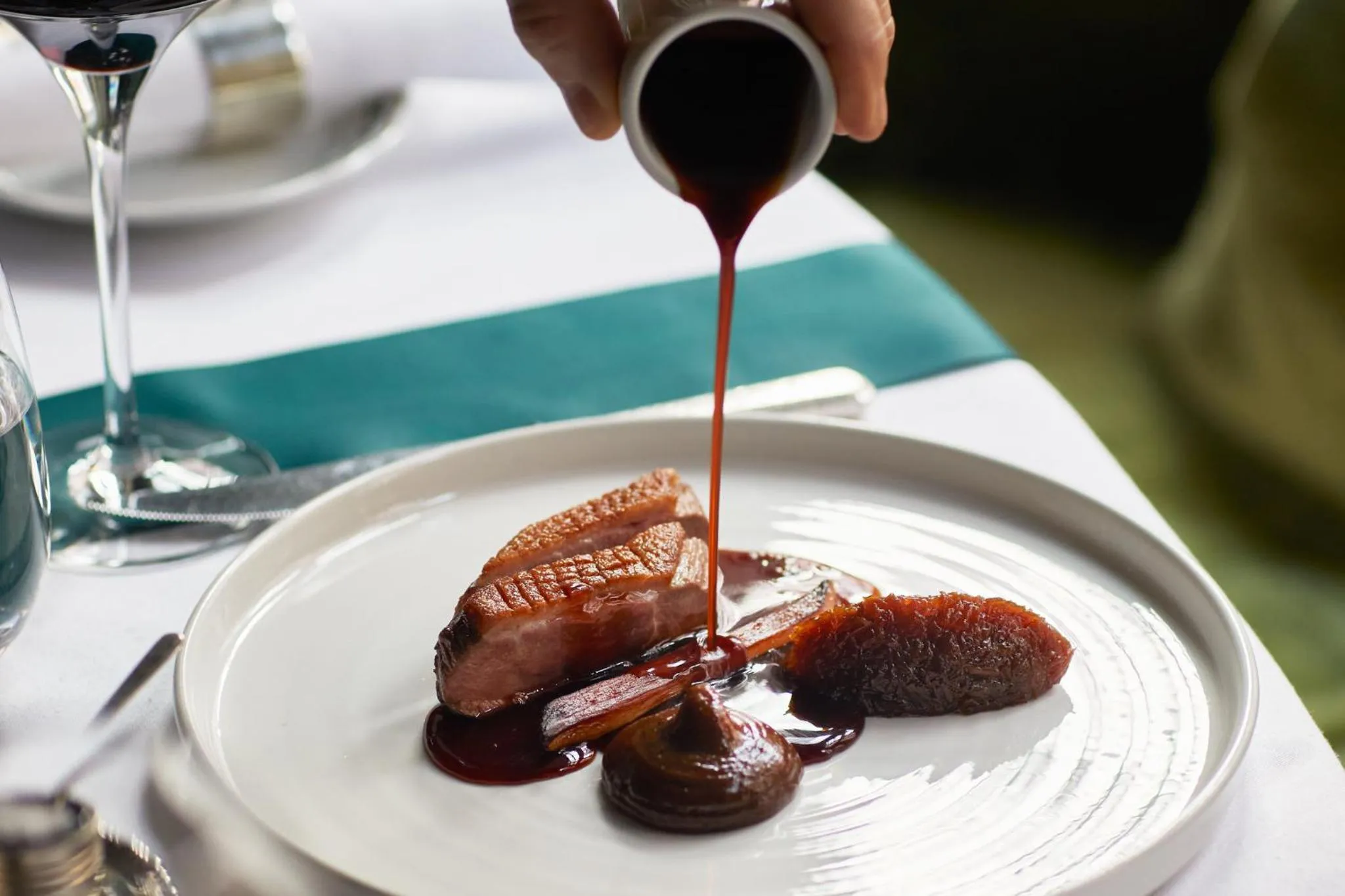 Restaurant/places to eat in Milestone Hotel Kensington