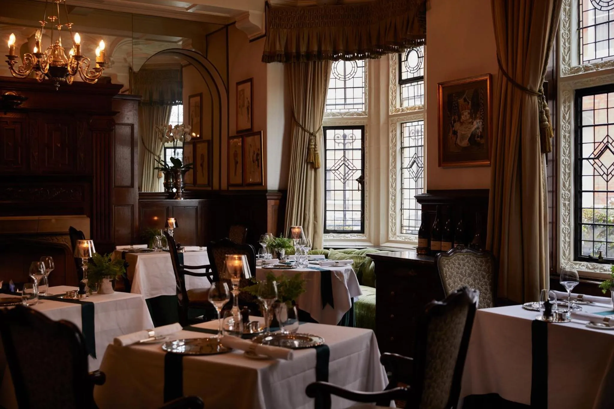 Restaurant/places to eat in Milestone Hotel Kensington