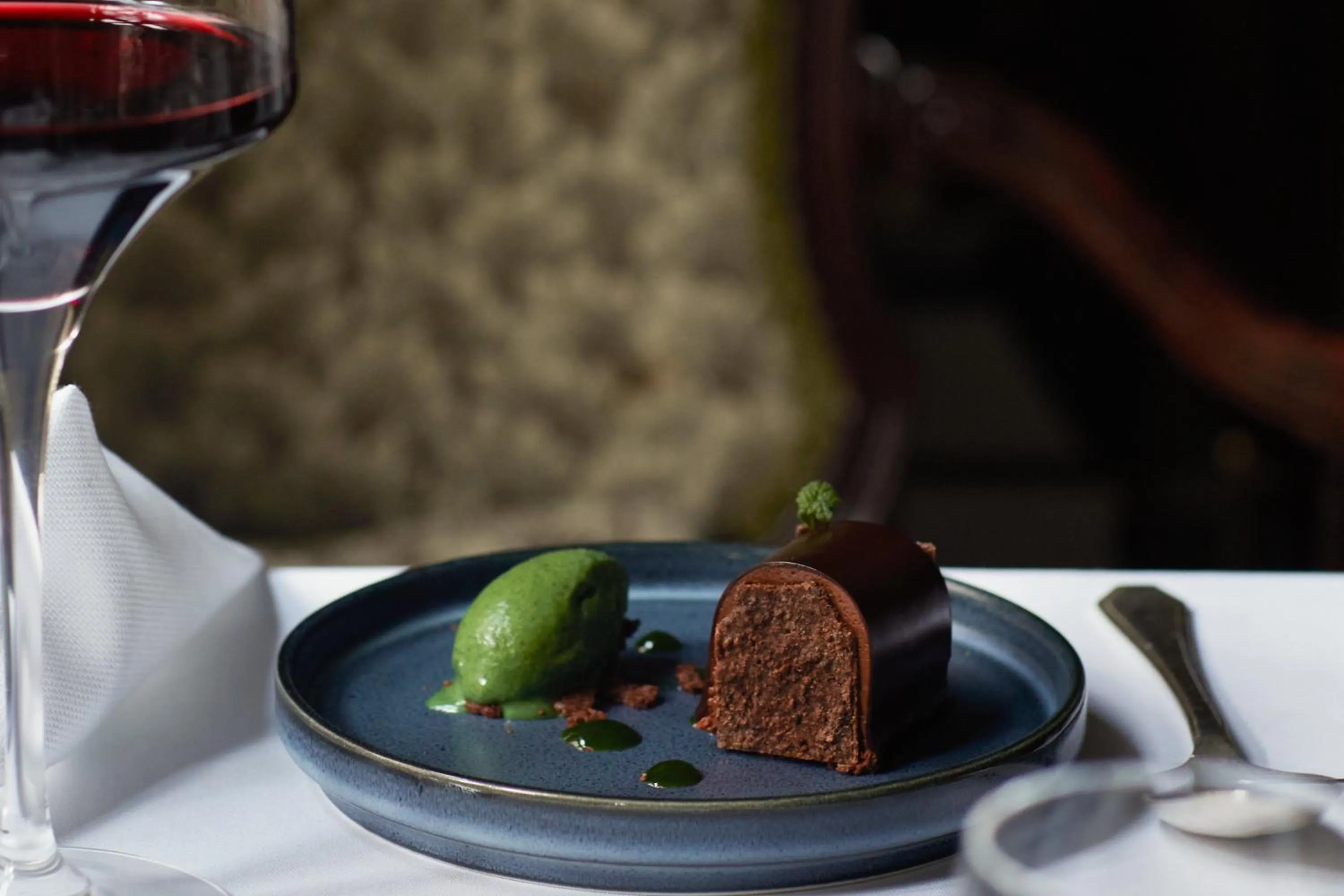 Restaurant/places to eat in Milestone Hotel Kensington