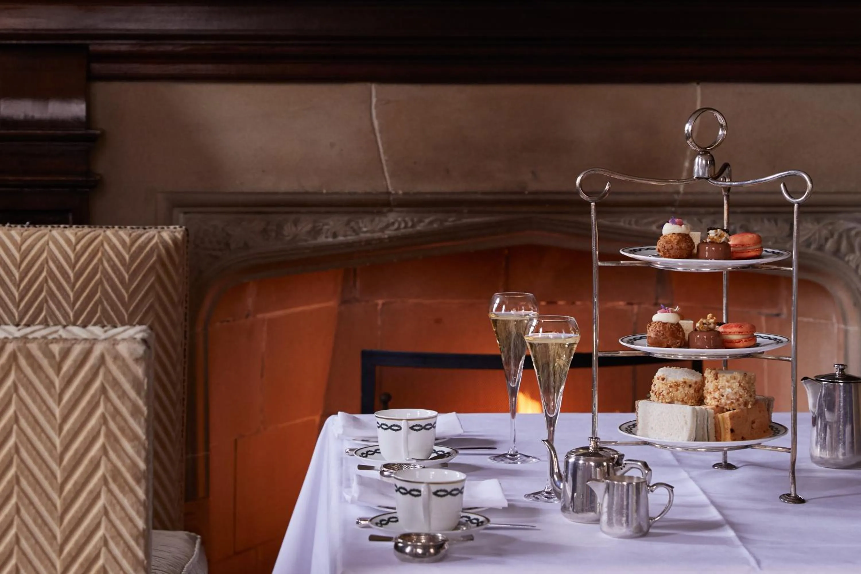 Restaurant/places to eat in Milestone Hotel Kensington