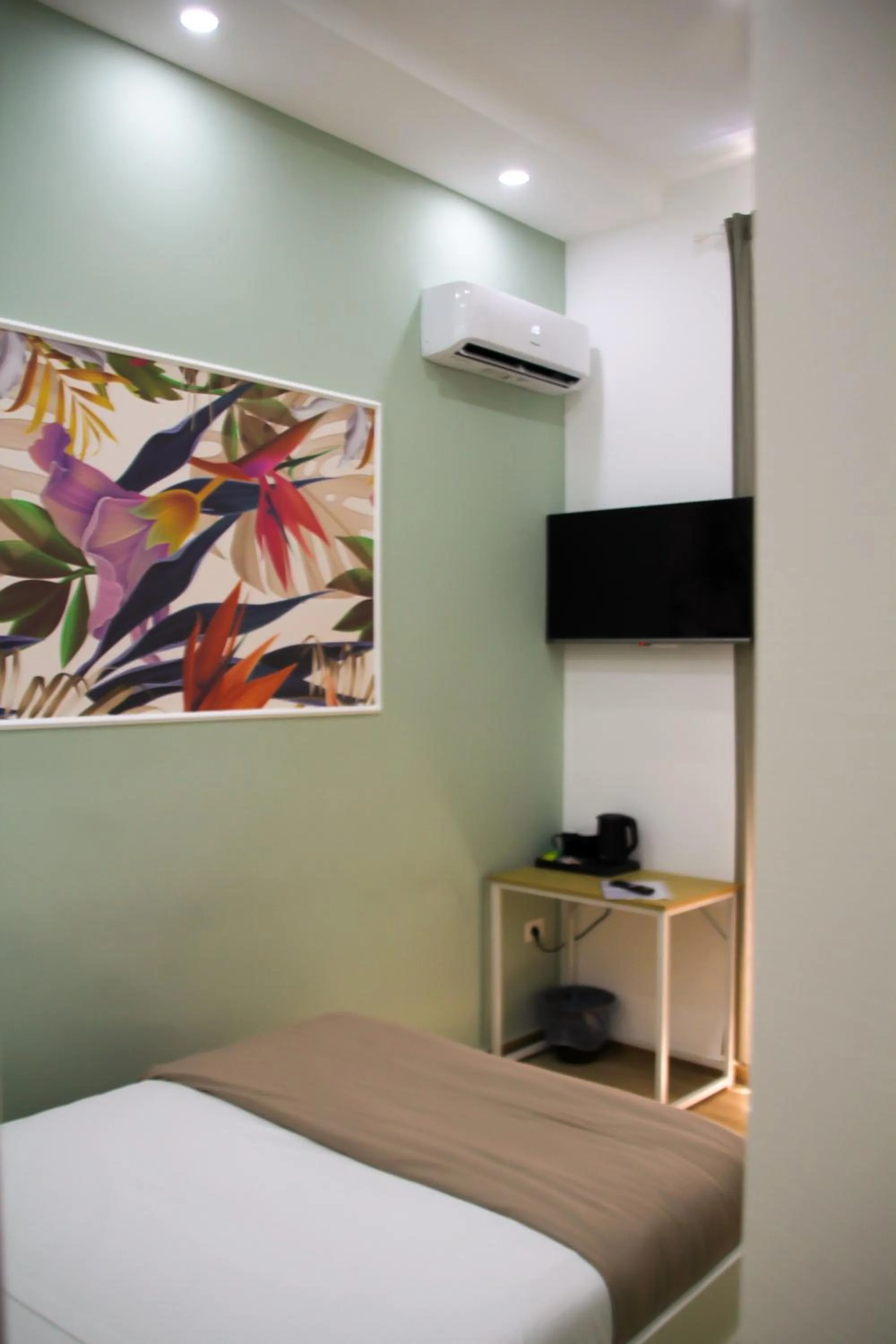 TV and multimedia, Bed in VPM ROOMS central train station