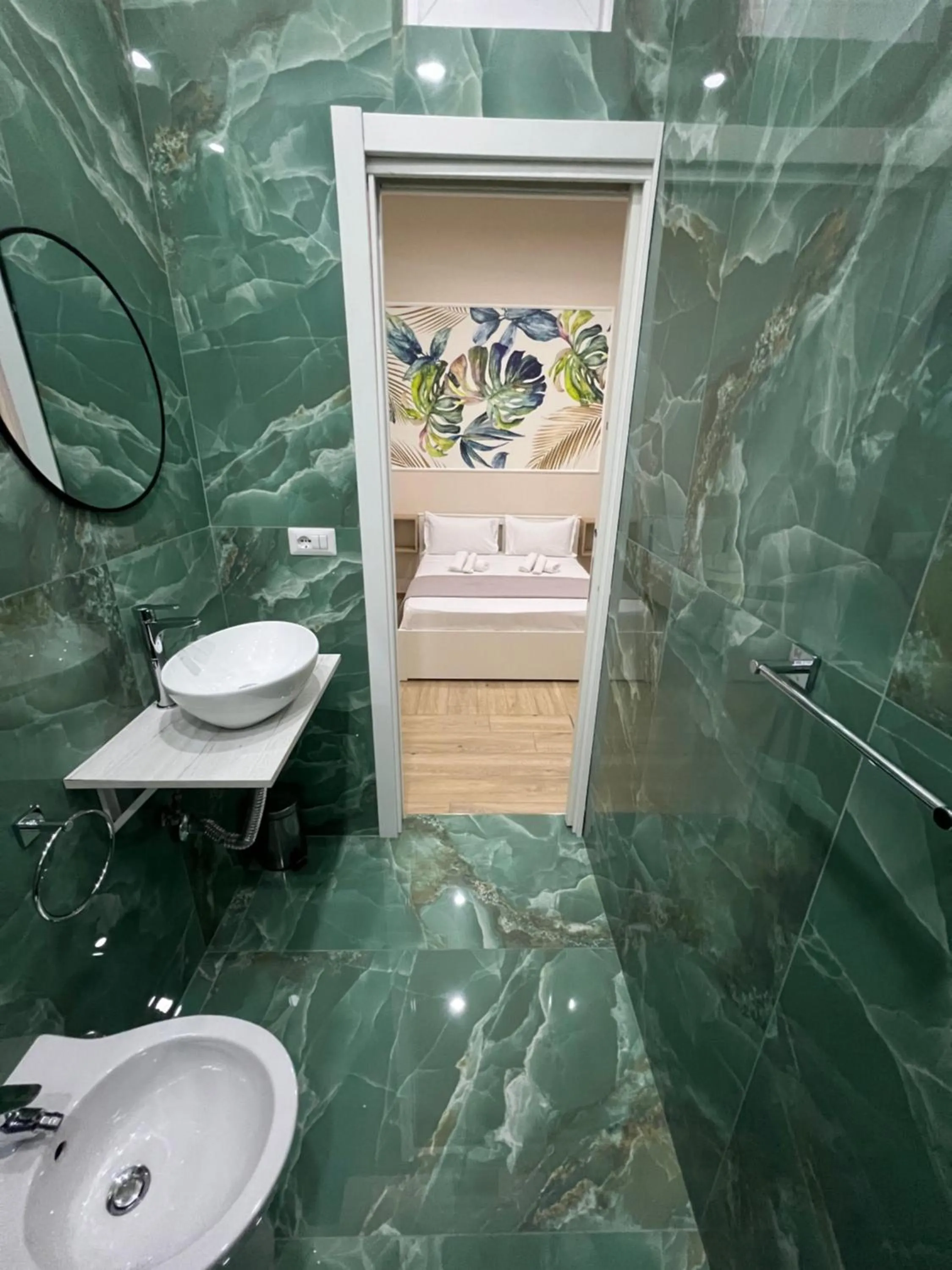 Bedroom in VPM ROOMS central train station