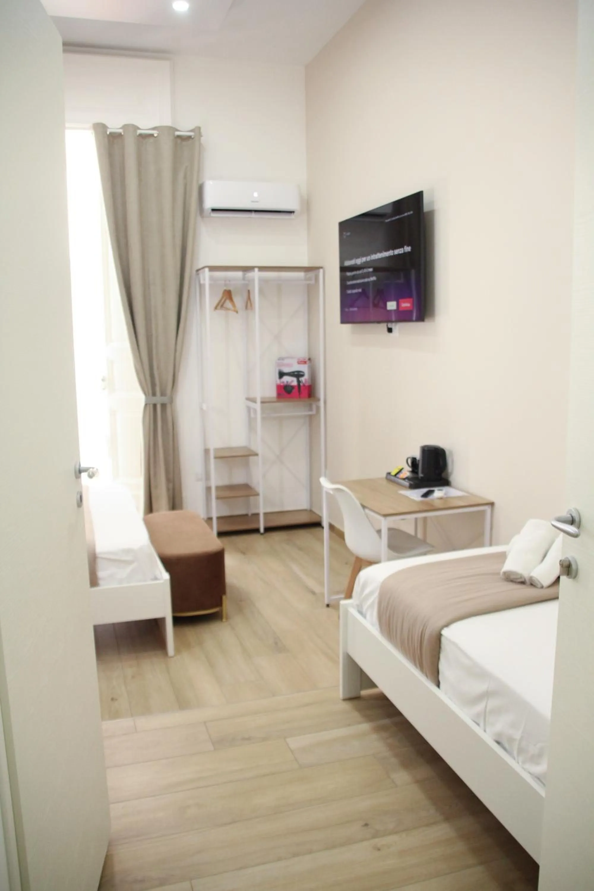 Bed in VPM ROOMS central train station