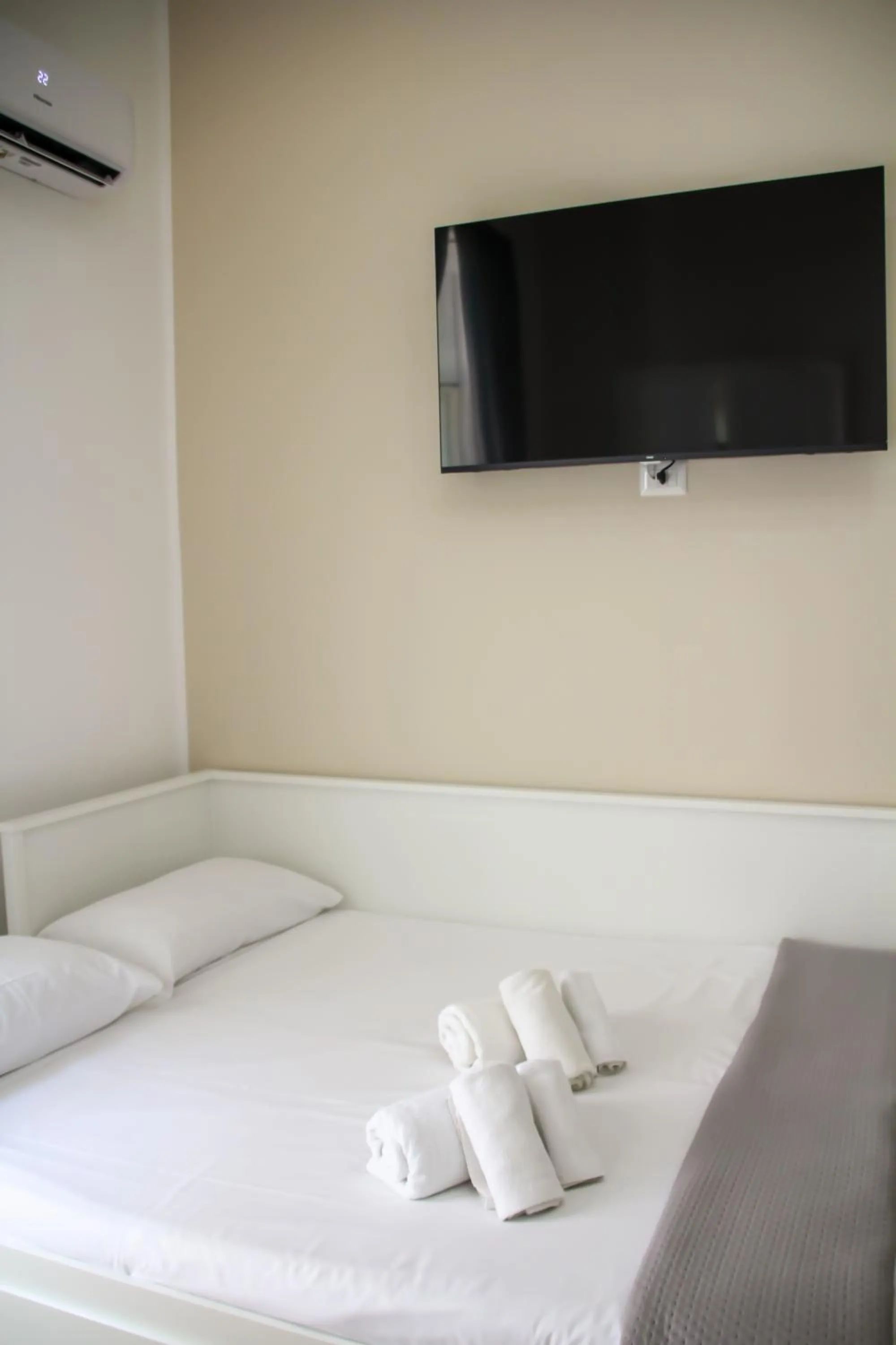 Bed in VPM ROOMS central train station