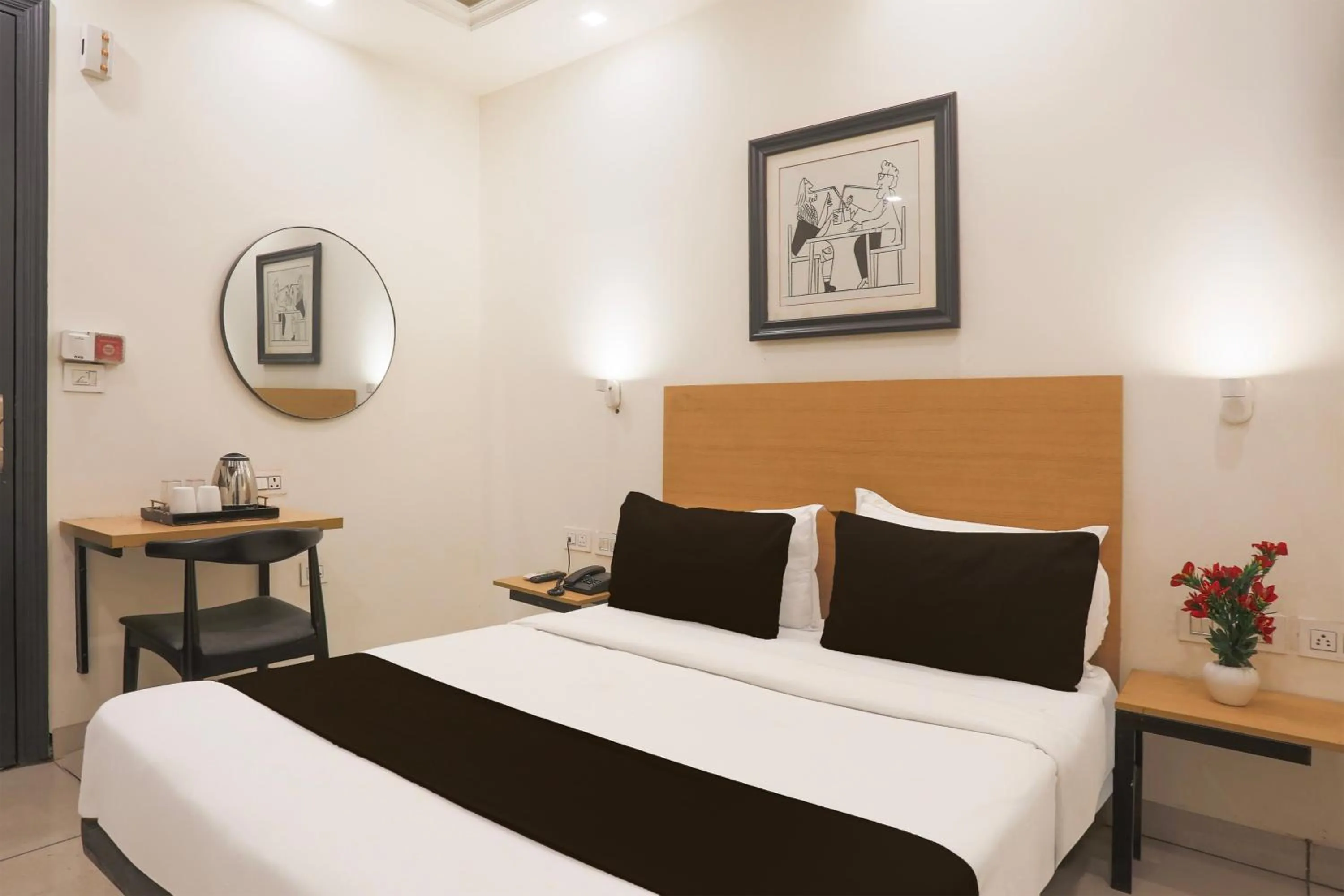 Bedroom, Bed in Super Townhouse Rohini Sector 18 Formerly Relic Stay