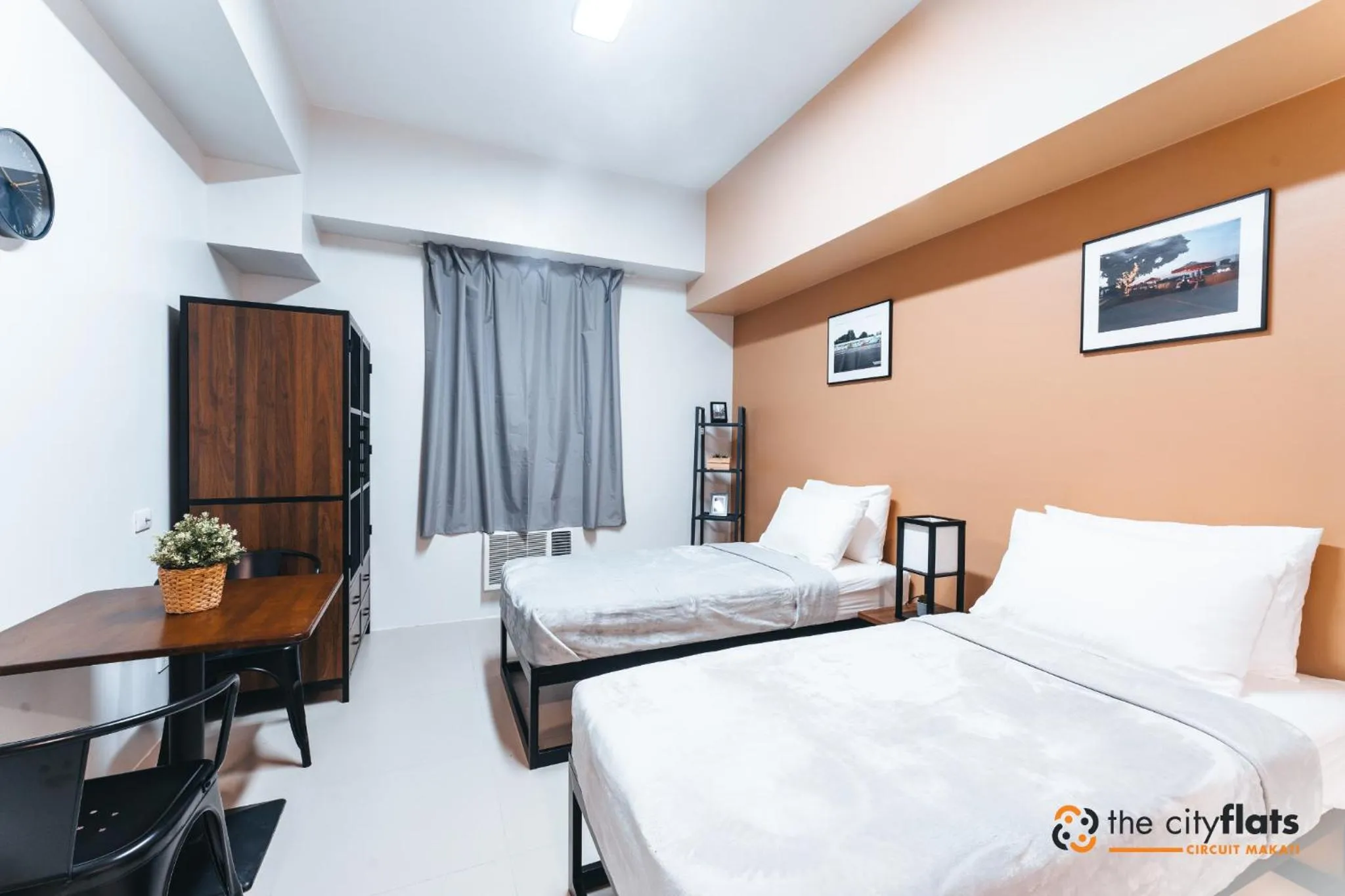 Bed in The City Flats Circuit