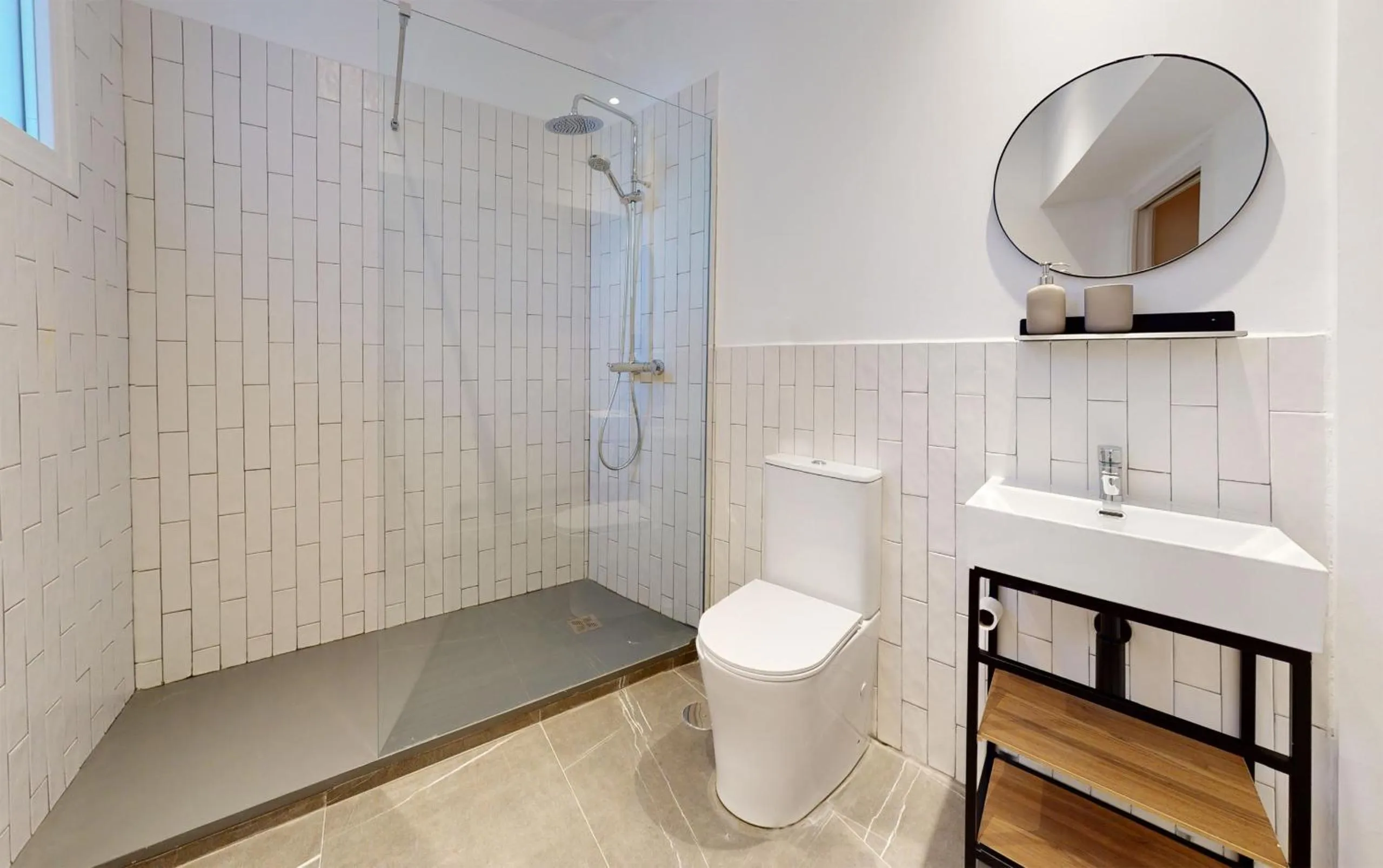 Bathroom in Ola Living Hostal Tetuan