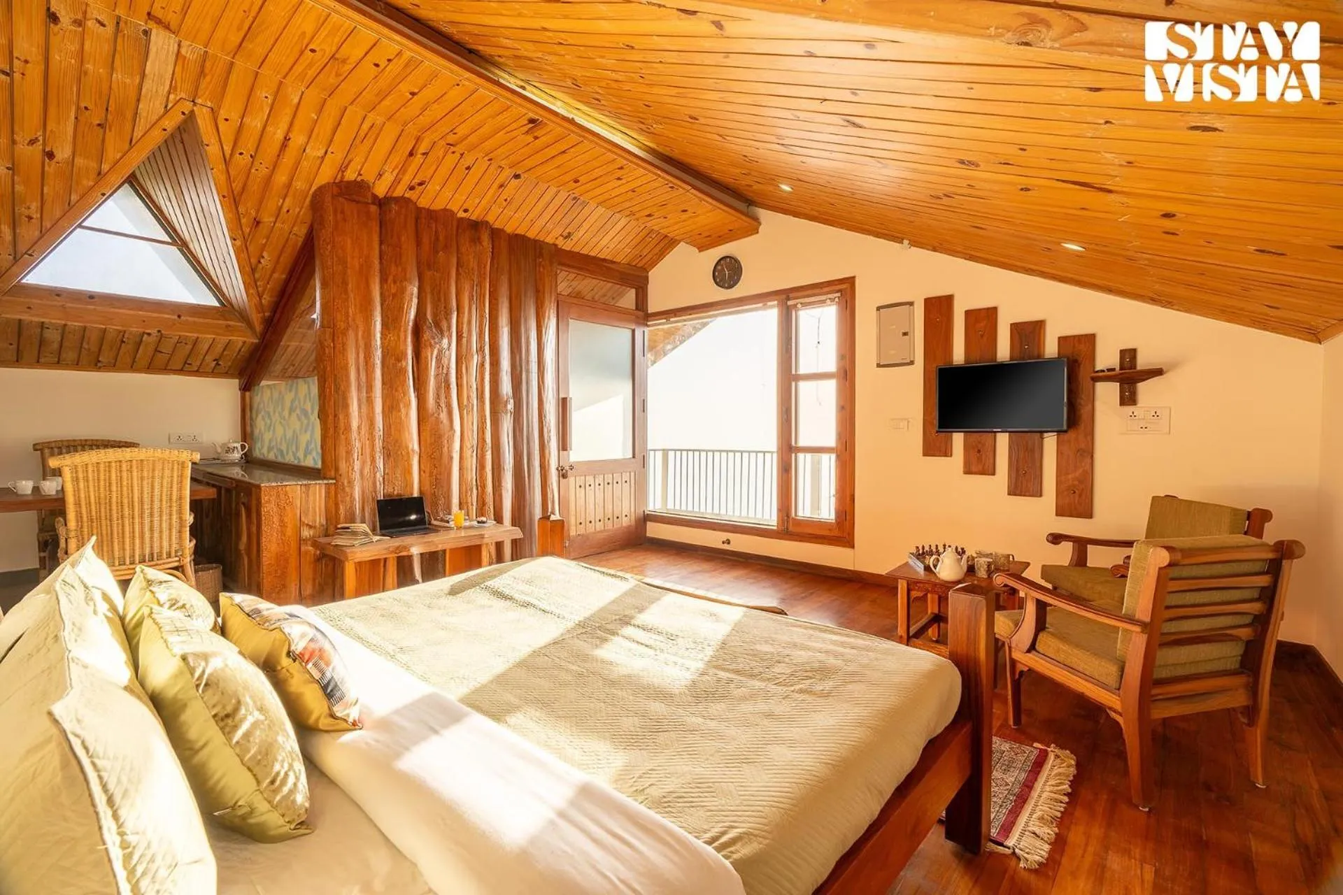 Bedroom, Bed in StayVista at The Rustic Retreat - 4BHK Valley View villa with Lawn, Bonfire