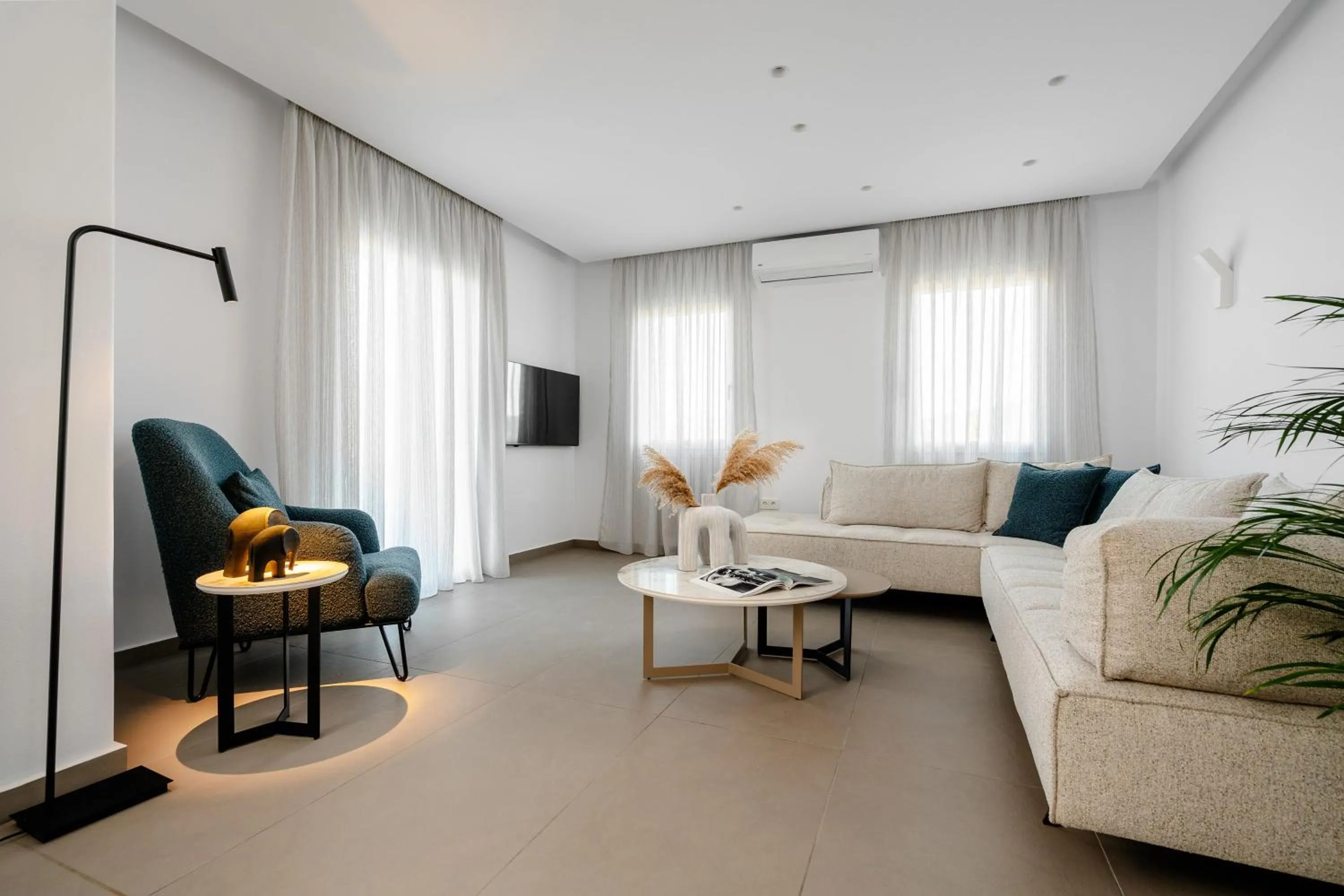 Shower in Thalelion 3 bedroom Villas with private pool and Jacuzzi