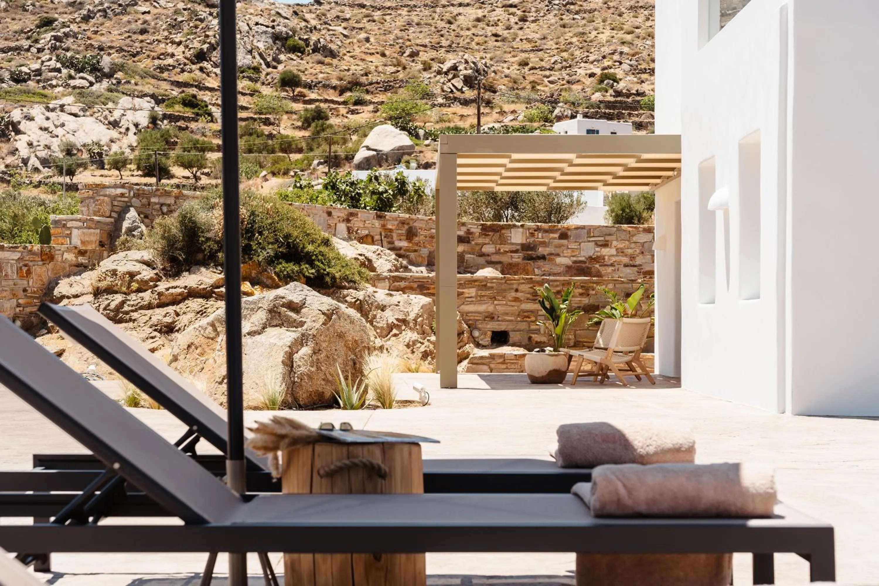 Patio in Thalelion 3 bedroom Villas with private pool and Jacuzzi