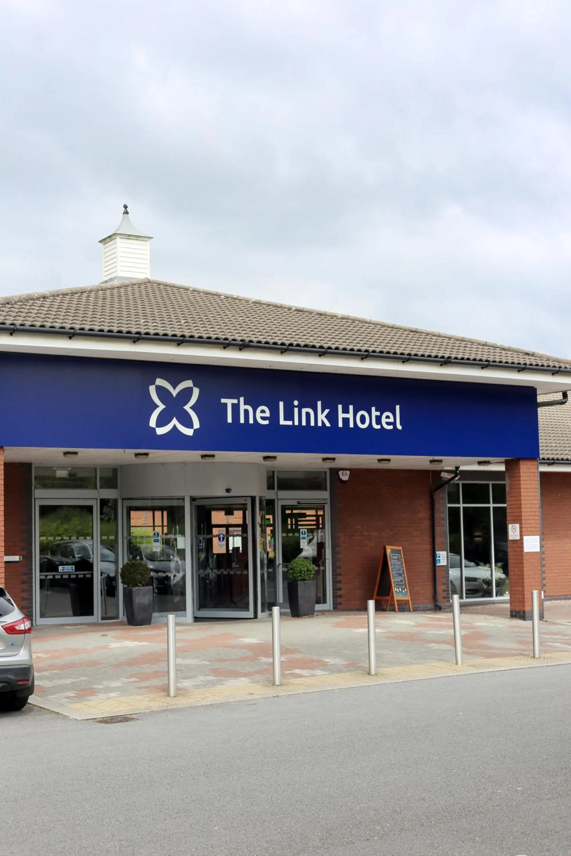 Link Hotel