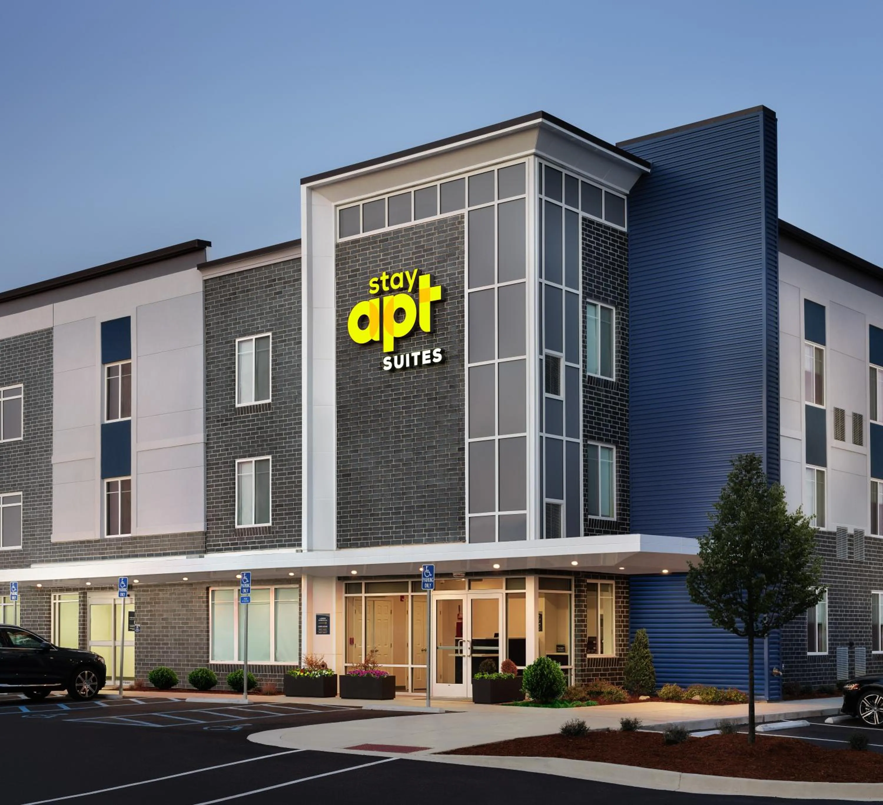 Property building in stayAPT Suites Waco