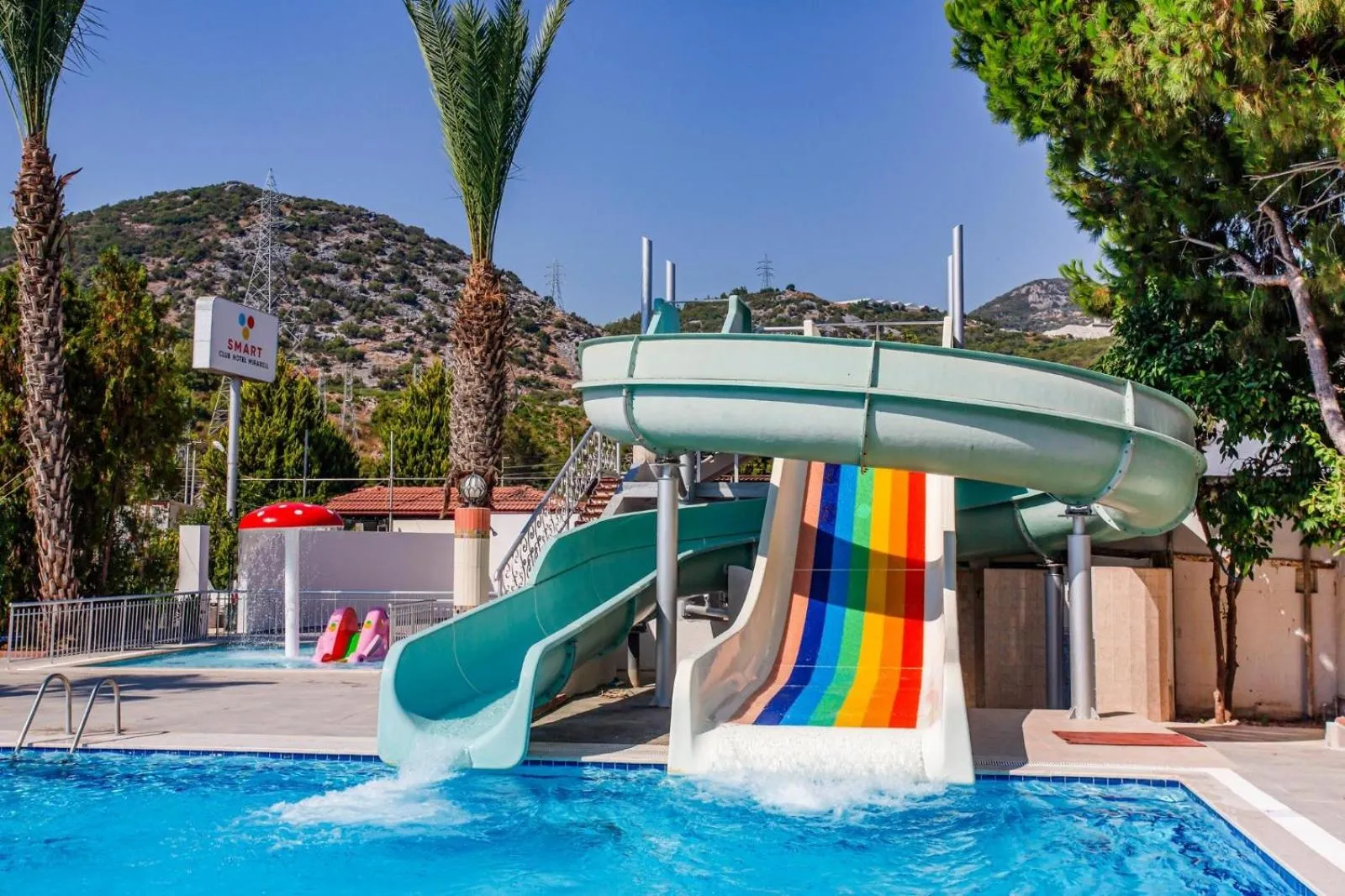 Swimming pool in Club Mirabell hotel