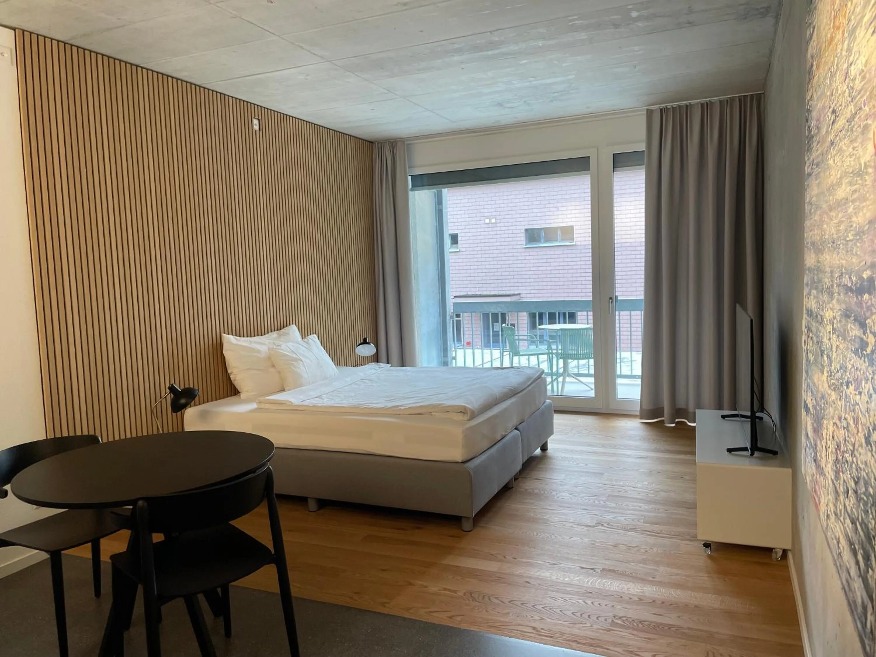 Queen Studio - Disability Access in Aparthotel Il Momento Bern Expo