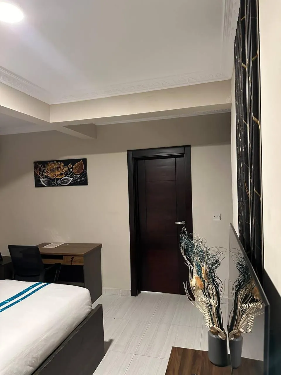 Photo of the whole room, Bed in Mansah Plus Hotel and Apartments