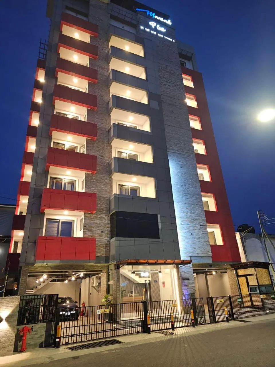 Property building in Mansah Plus Hotel and Apartments