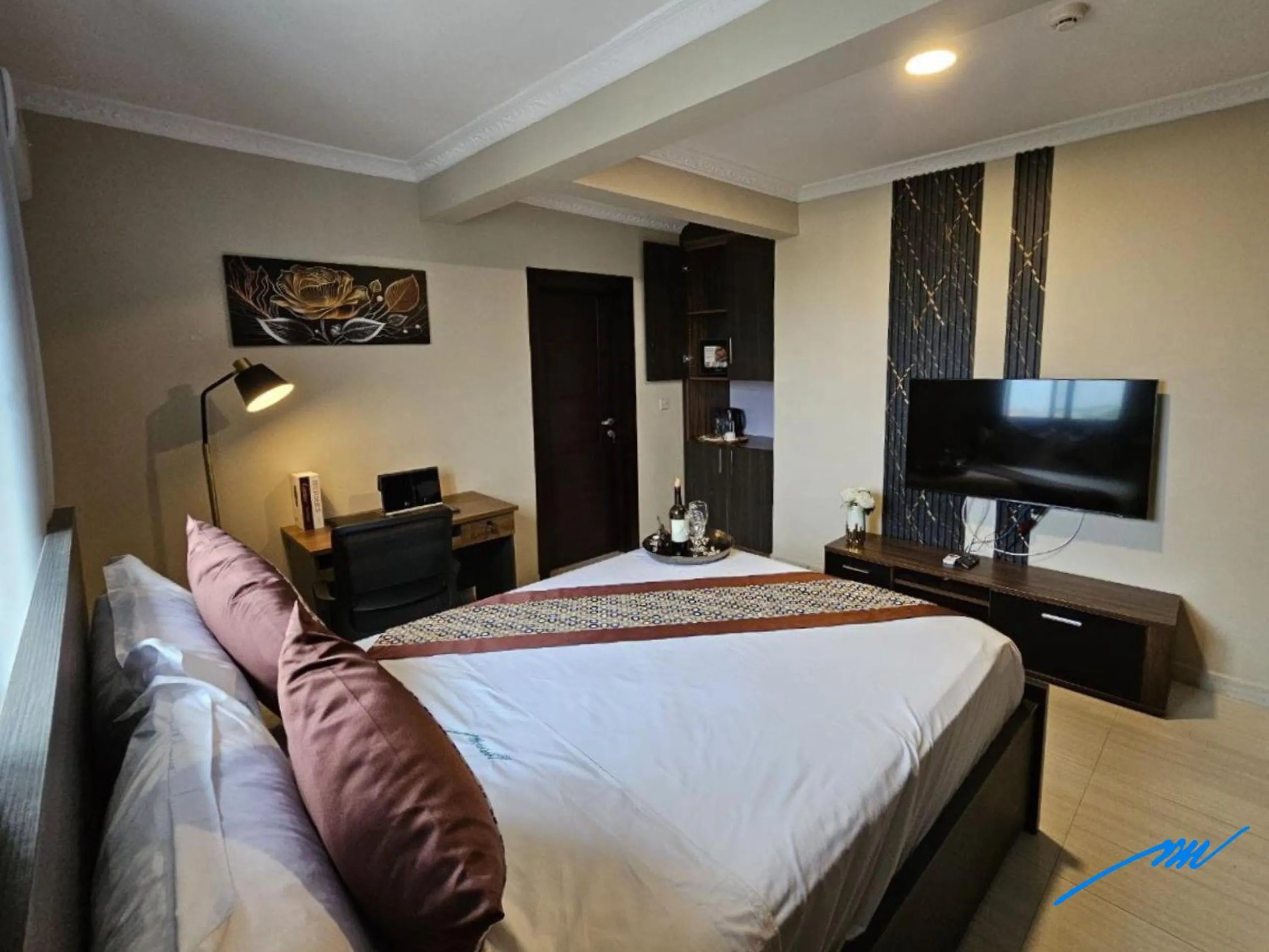 Photo of the whole room, Bed in Mansah Plus Hotel and Apartments