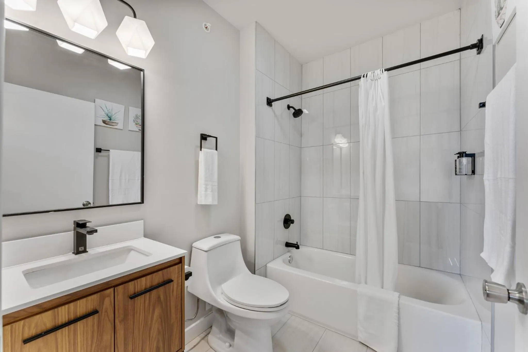 Bathroom in 4211 Suites