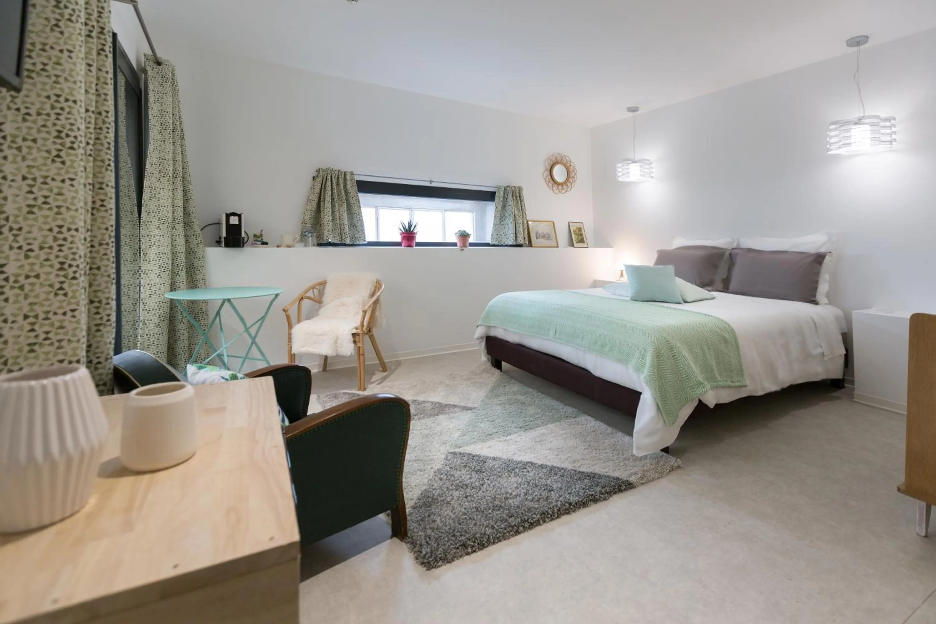 Bed in Hôtel SPA Le Miel des Muses