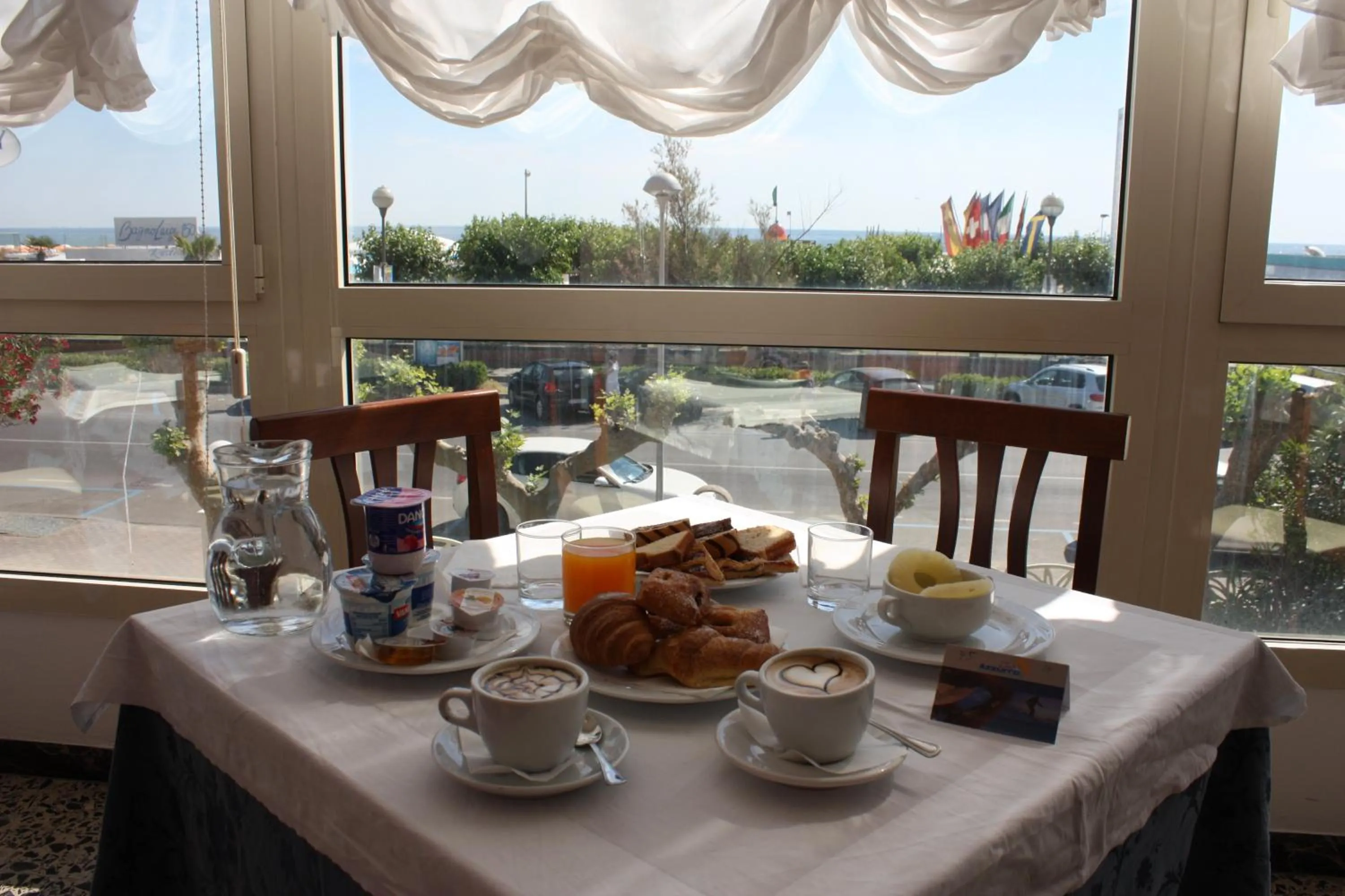 Food and drinks in Hotel Buenos Aires