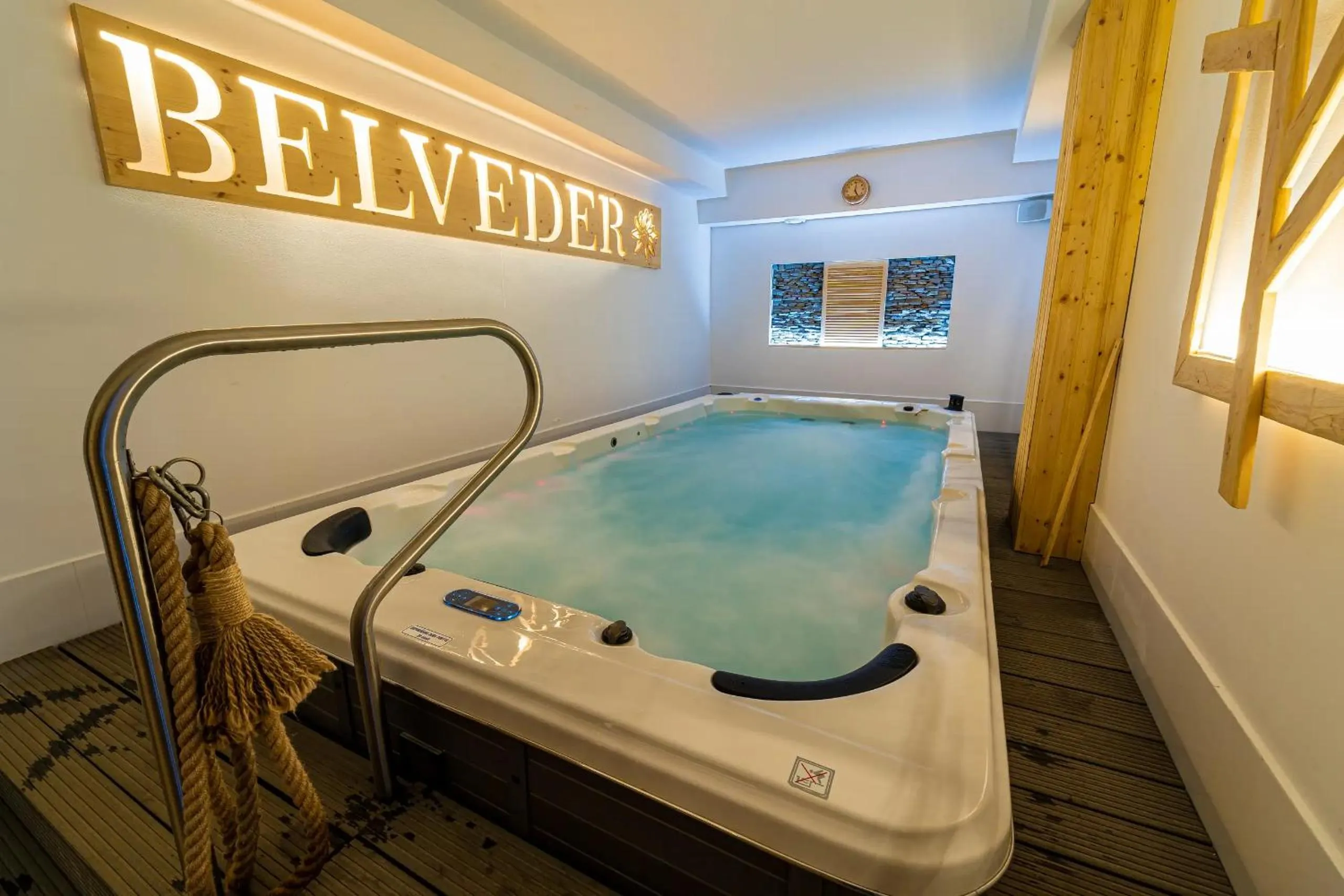 Hot Tub in Aparthotel Belveder